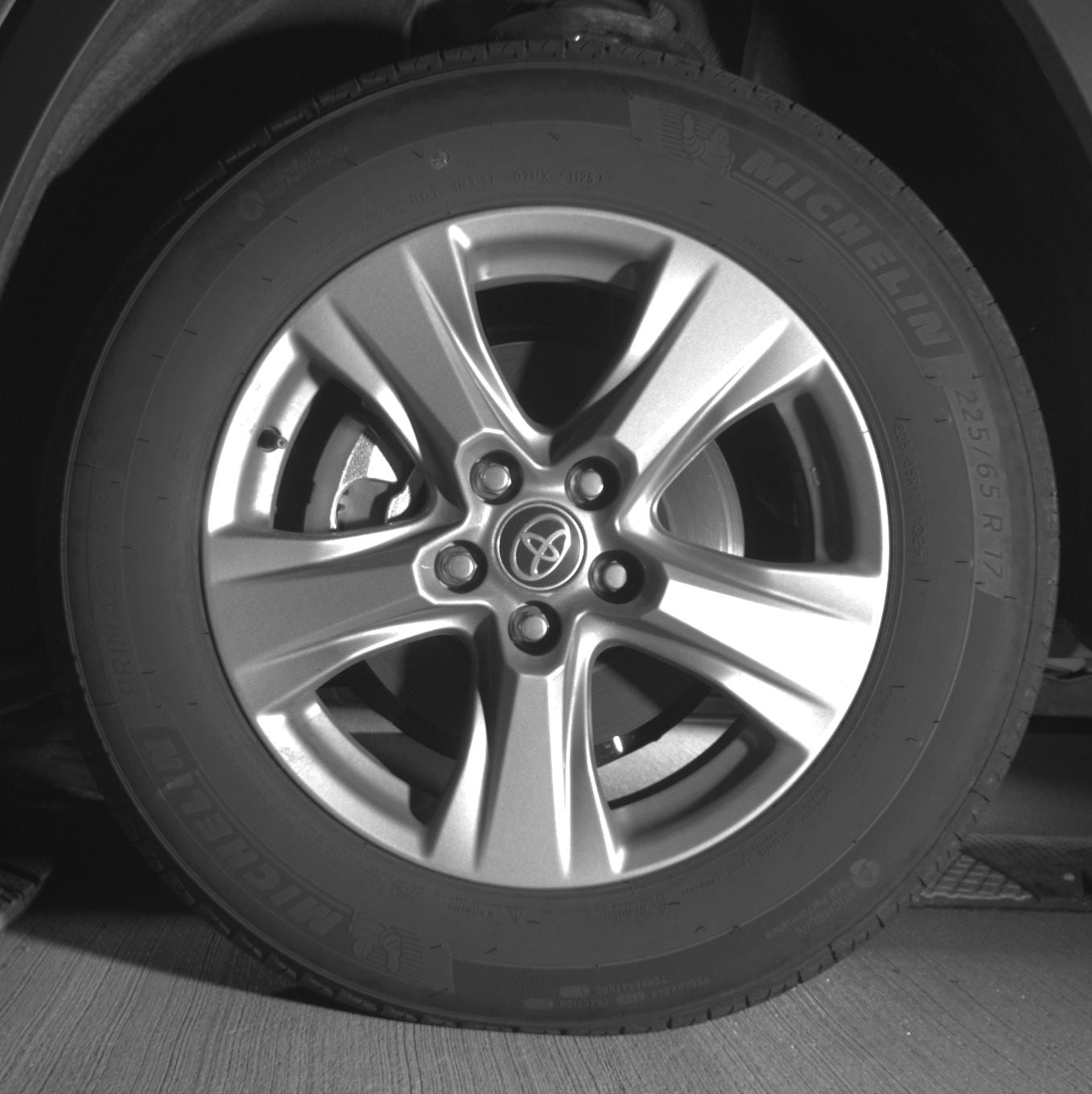 Thumbnail: 2025 Toyota RAV4 - 9