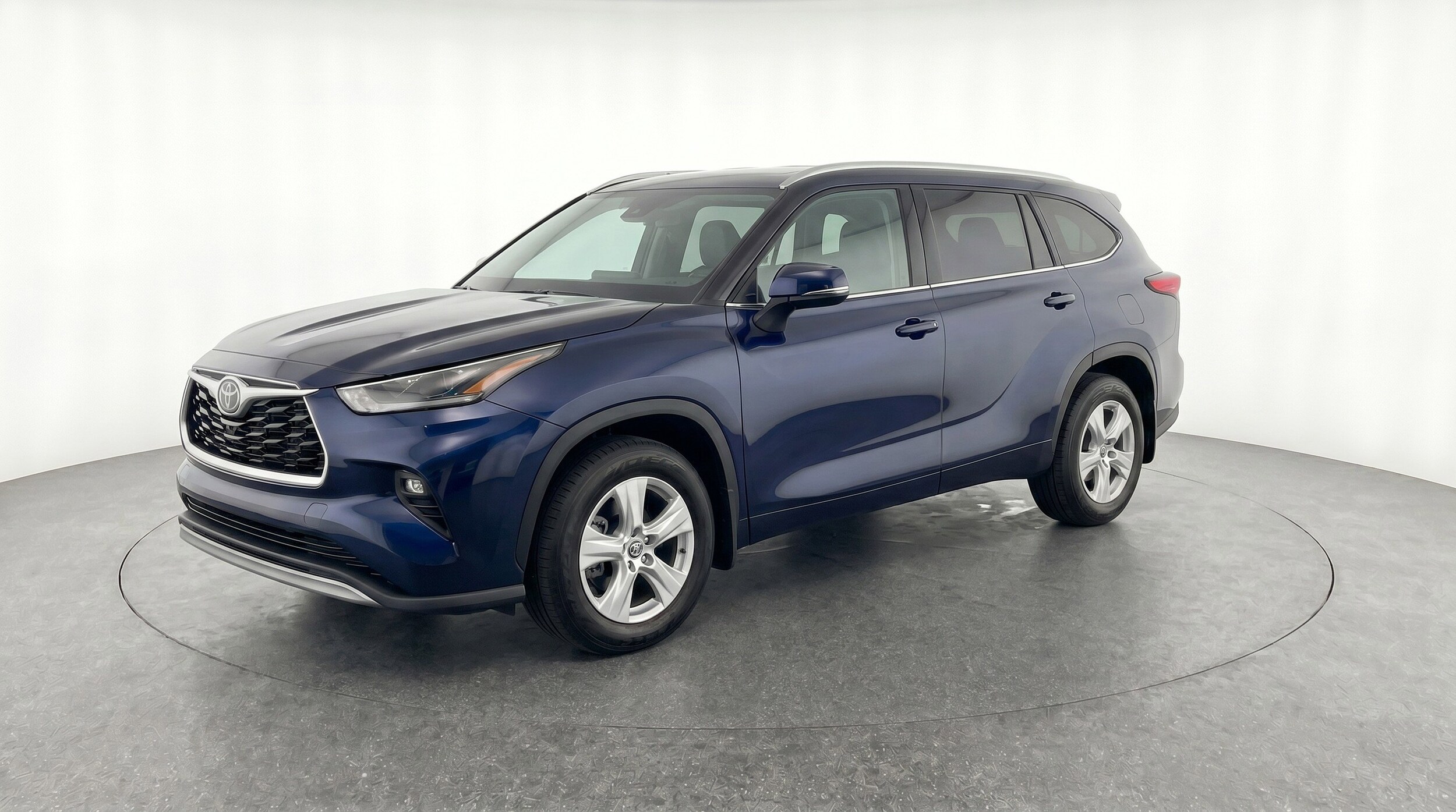 Thumbnail: 2025 Toyota Highlander - 3