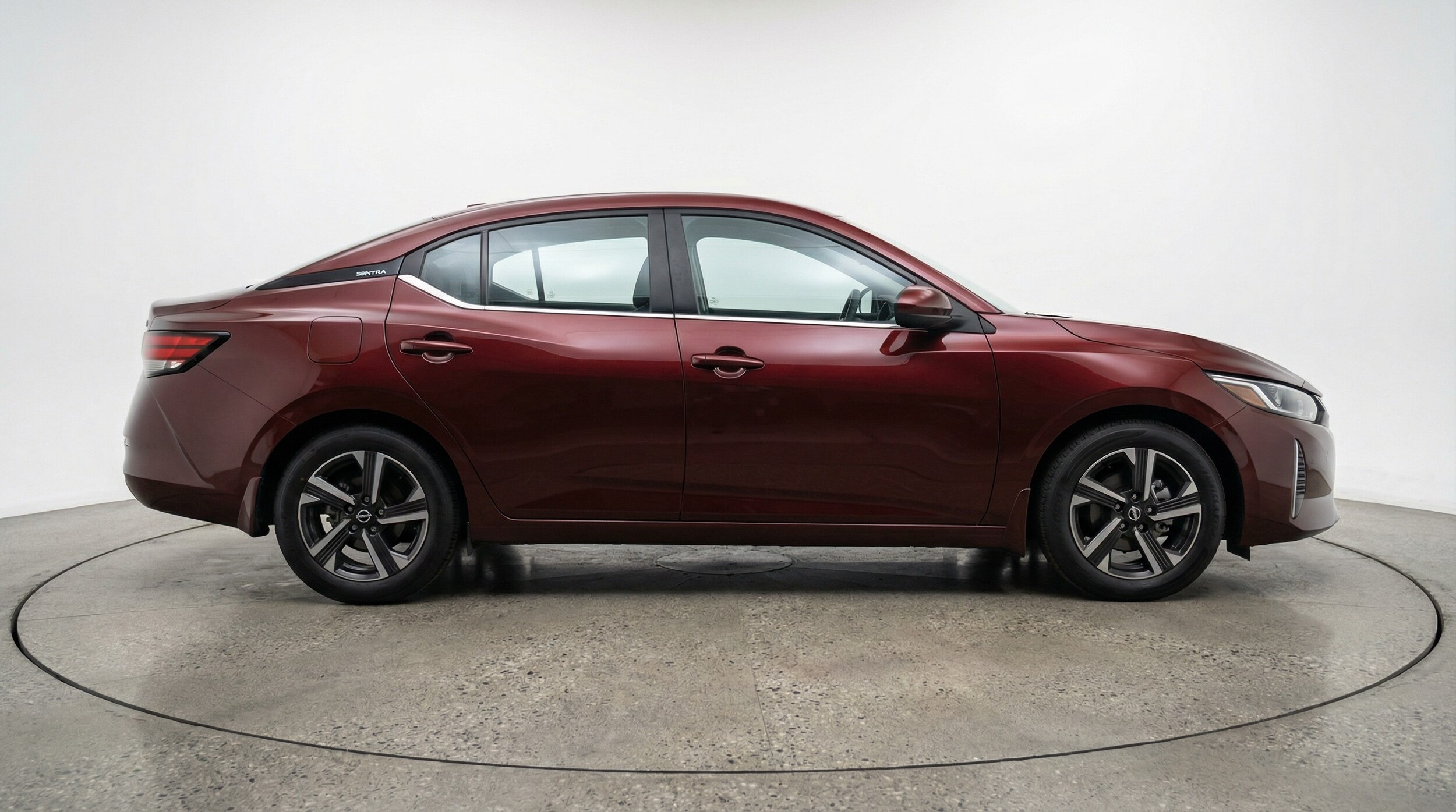 Thumbnail: 2025 Nissan Sentra - 8