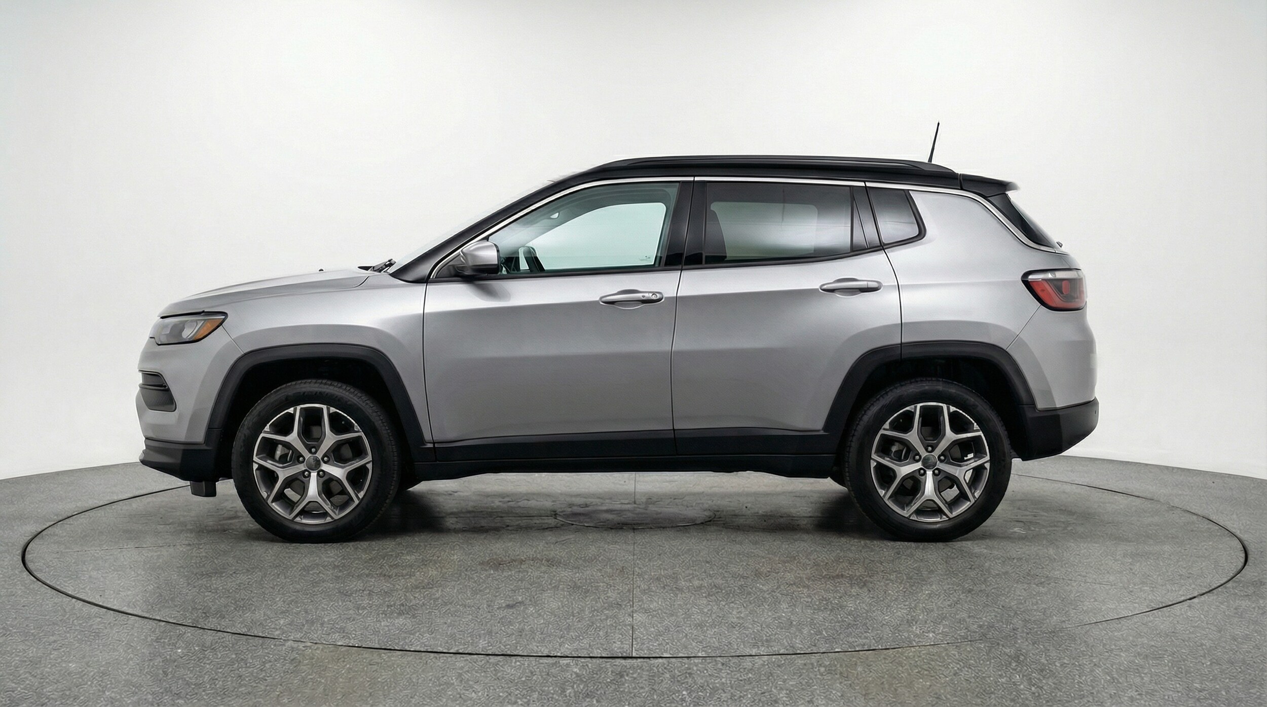 Thumbnail: 2025 Jeep Compass - 4
