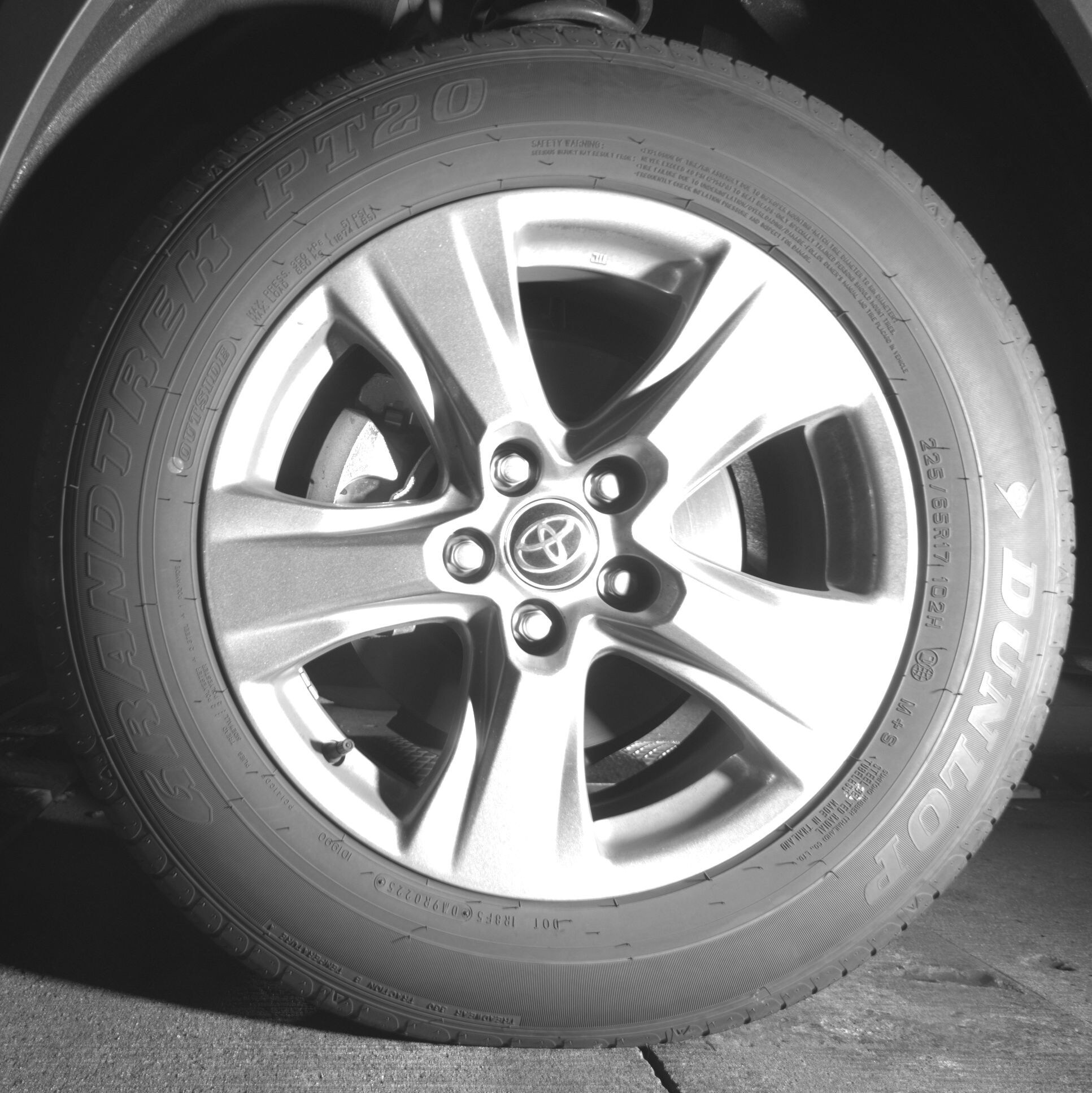 Thumbnail: 2025 Toyota RAV4 - 9