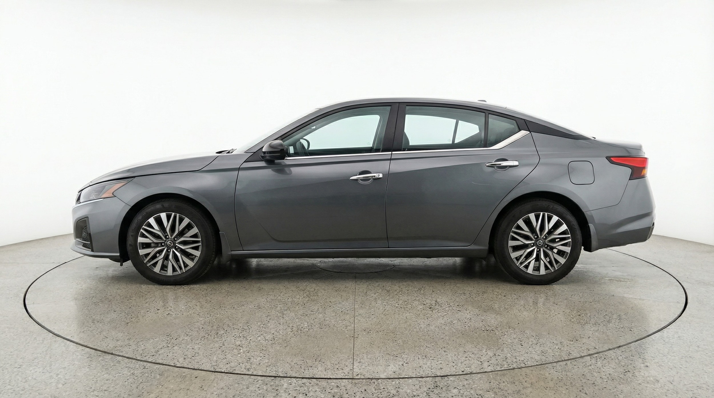 Thumbnail: 2025 Nissan Altima - 4