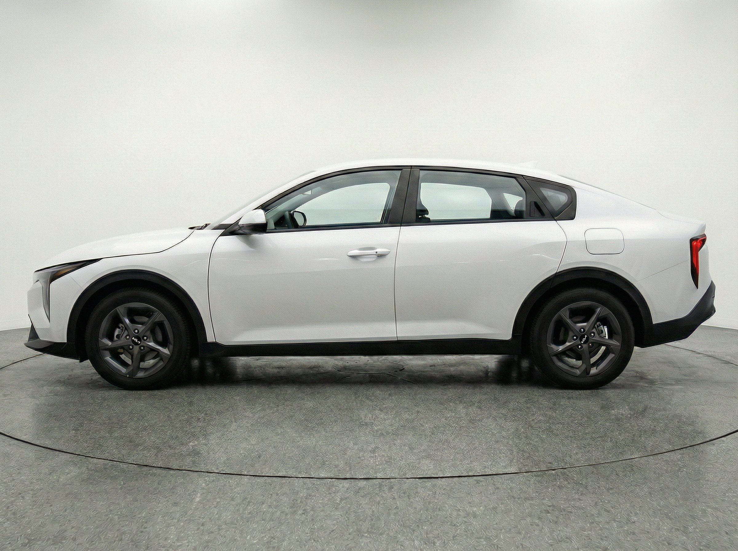 Thumbnail: 2025 Kia K4 - 5