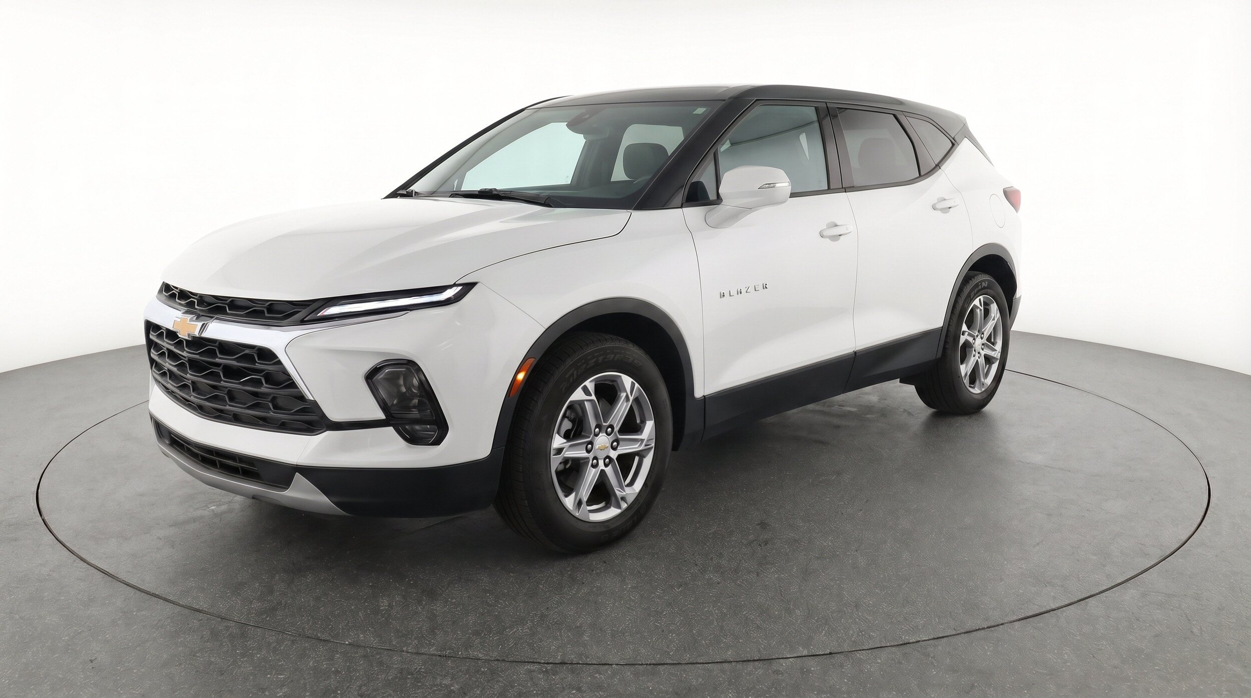 Thumbnail: 2025 Chevrolet Blazer - 3