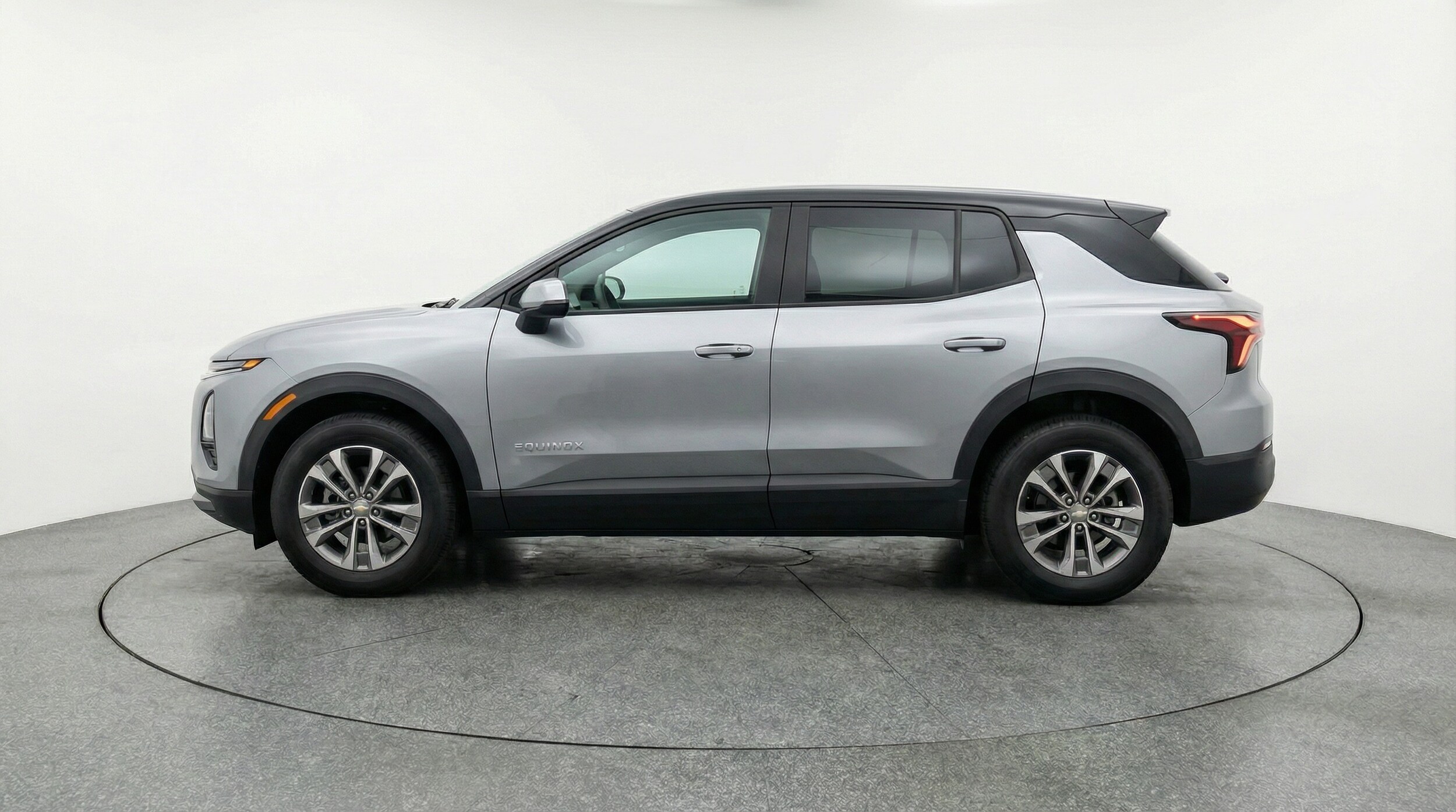 Thumbnail: 2025 Chevrolet Equinox - 4