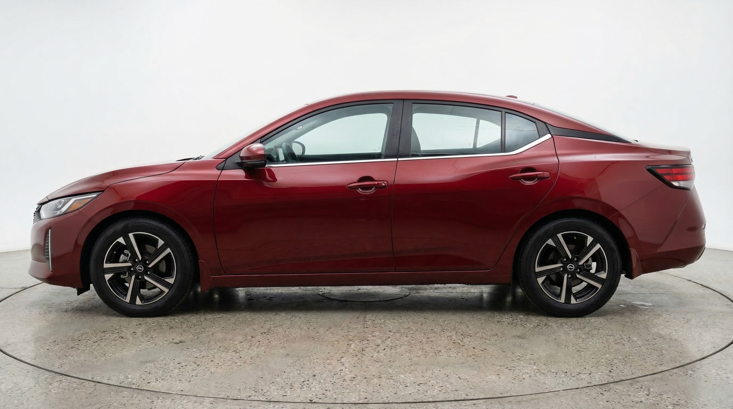 Thumbnail: 2025 Nissan Sentra - 4