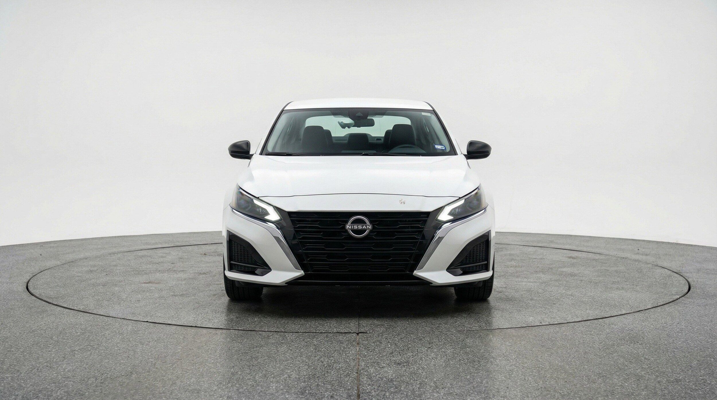 Thumbnail: 2025 Nissan Altima - 2