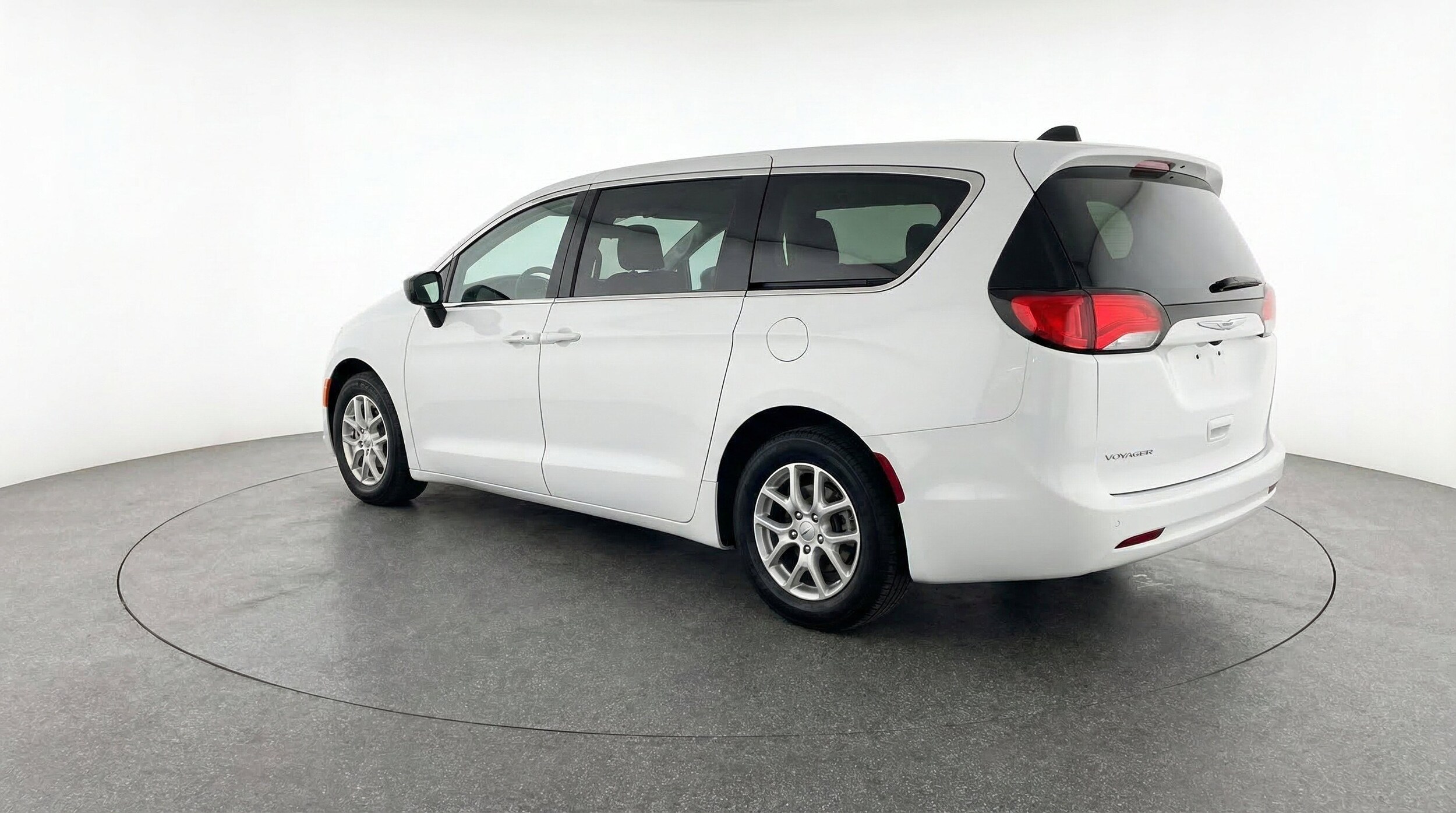 Thumbnail: 2024 Chrysler Voyager - 6