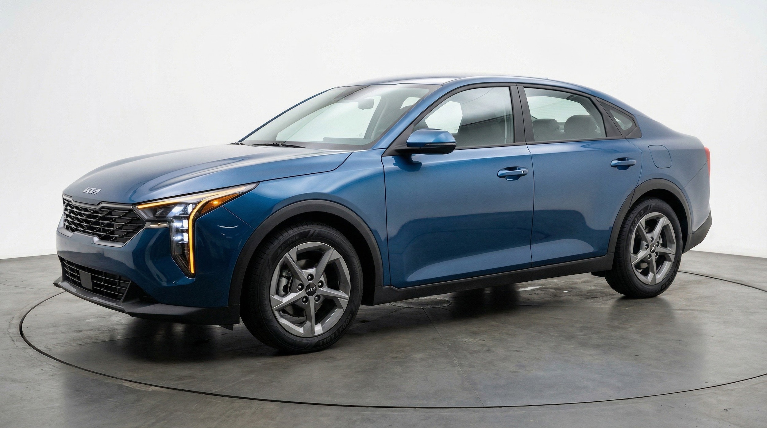 Thumbnail: 2025 Kia K4 - 3