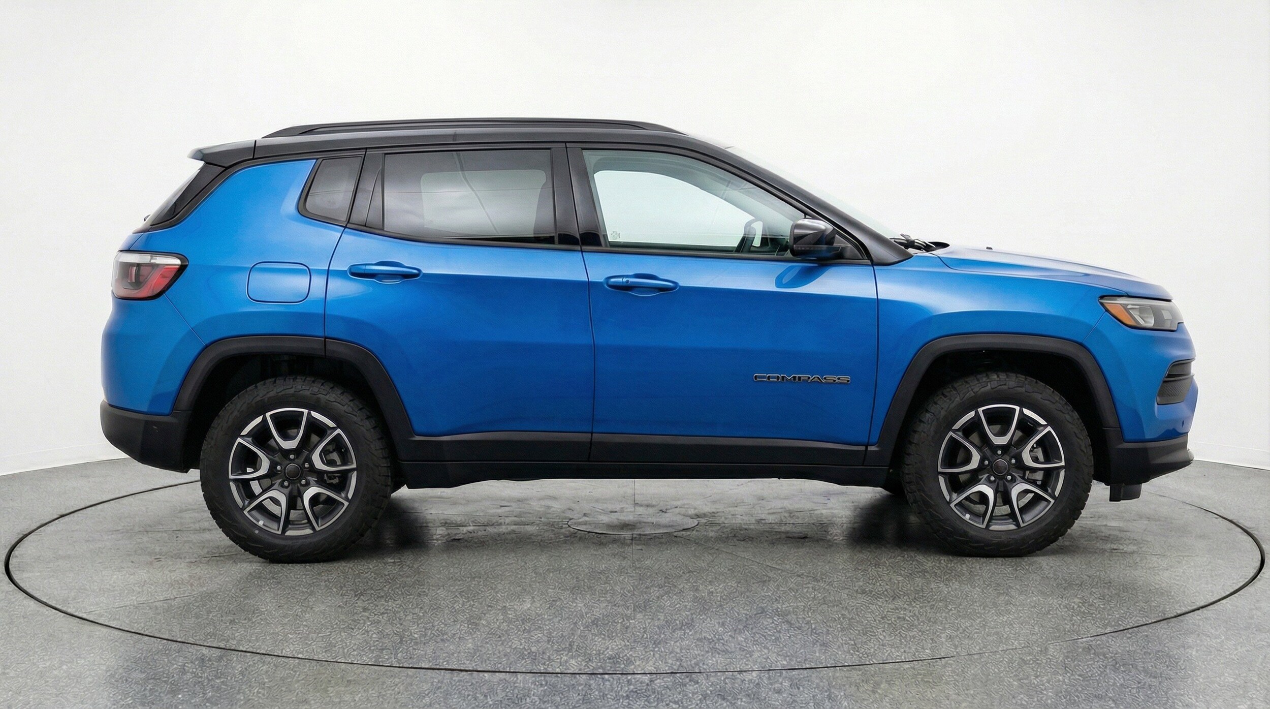 Thumbnail: 2025 Jeep Compass - 11
