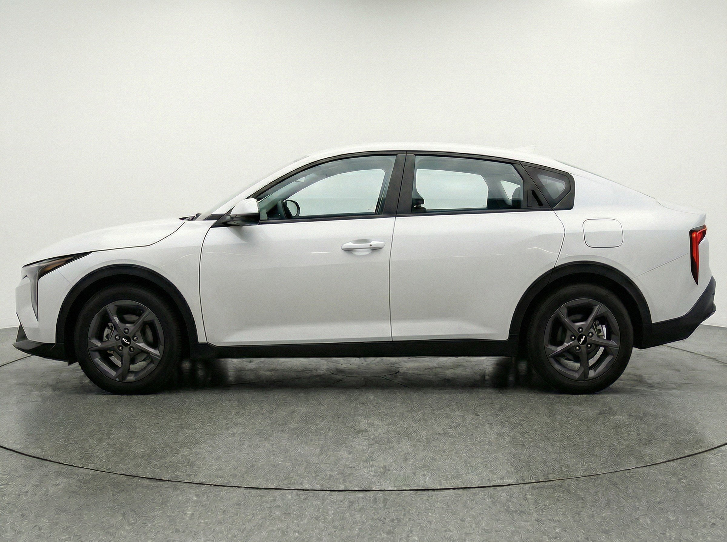 Thumbnail: 2025 Kia K4 - 5