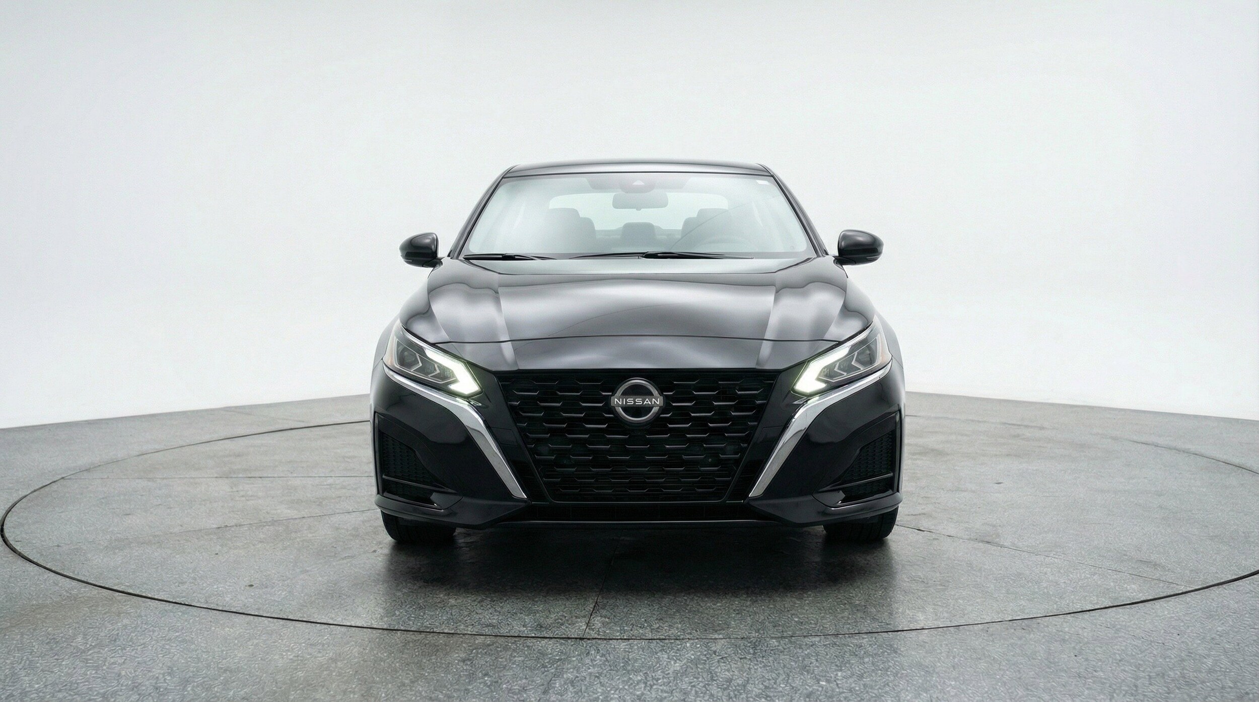 Thumbnail: 2025 Nissan Altima - 2