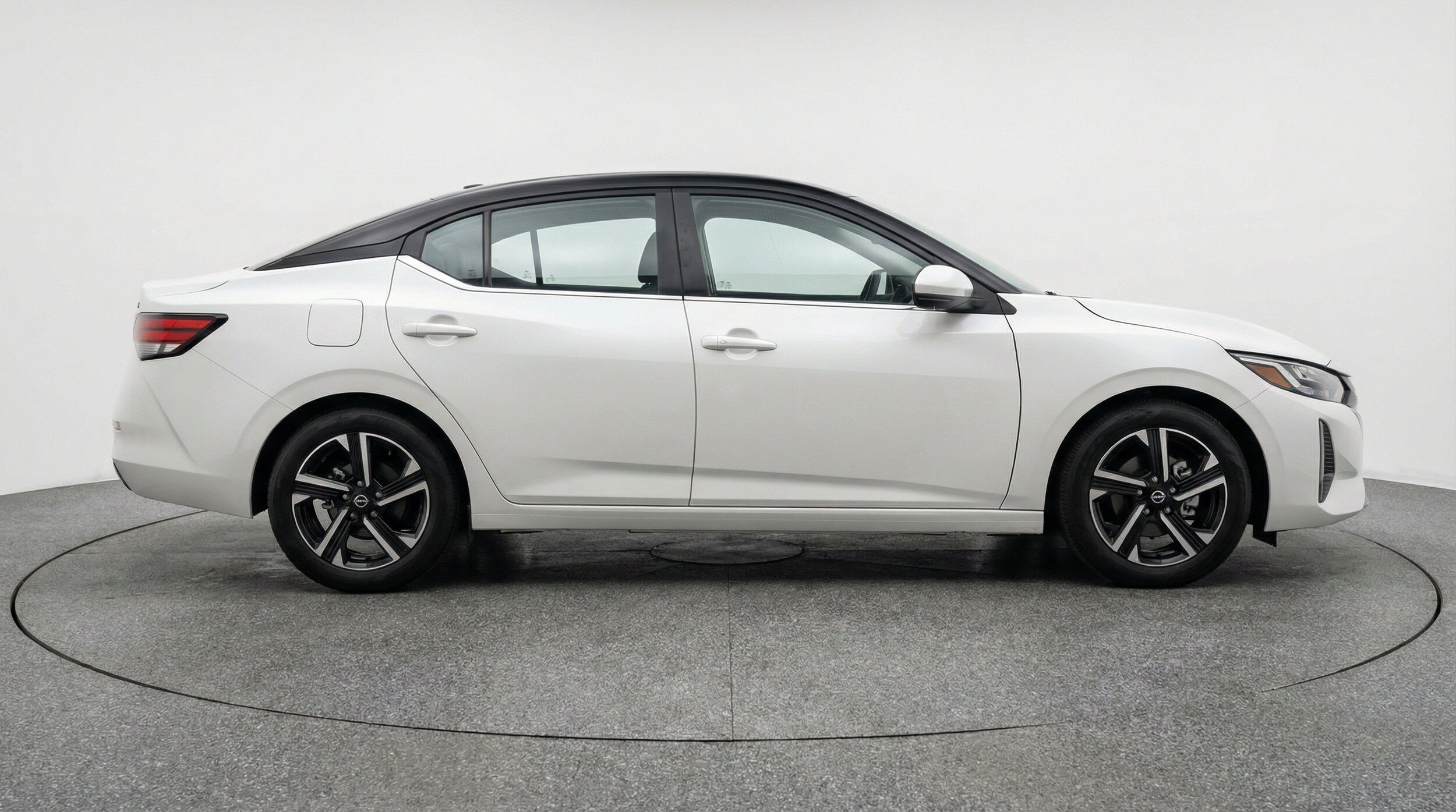 Thumbnail: 2025 Nissan Sentra - 11
