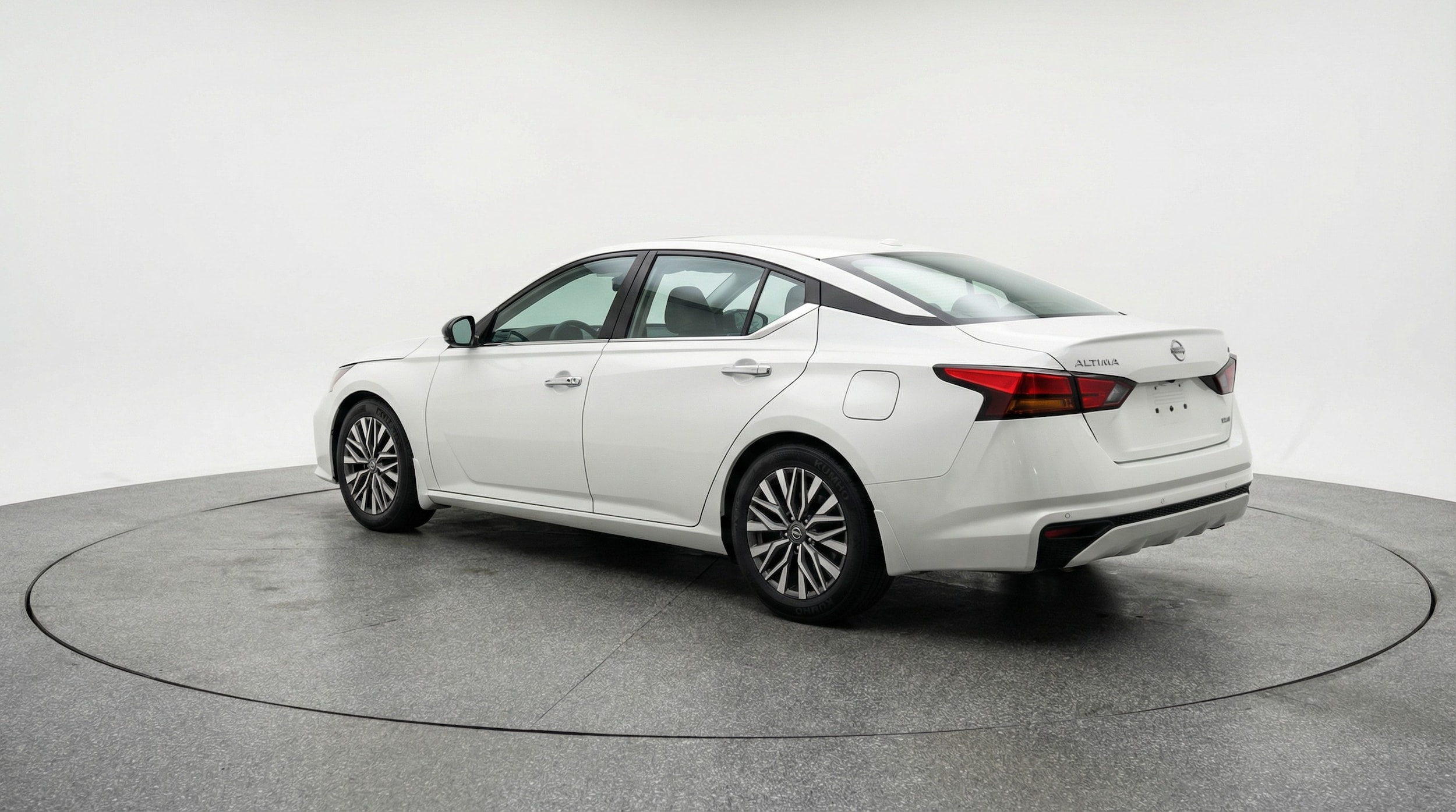 Thumbnail: 2025 Nissan Altima - 5