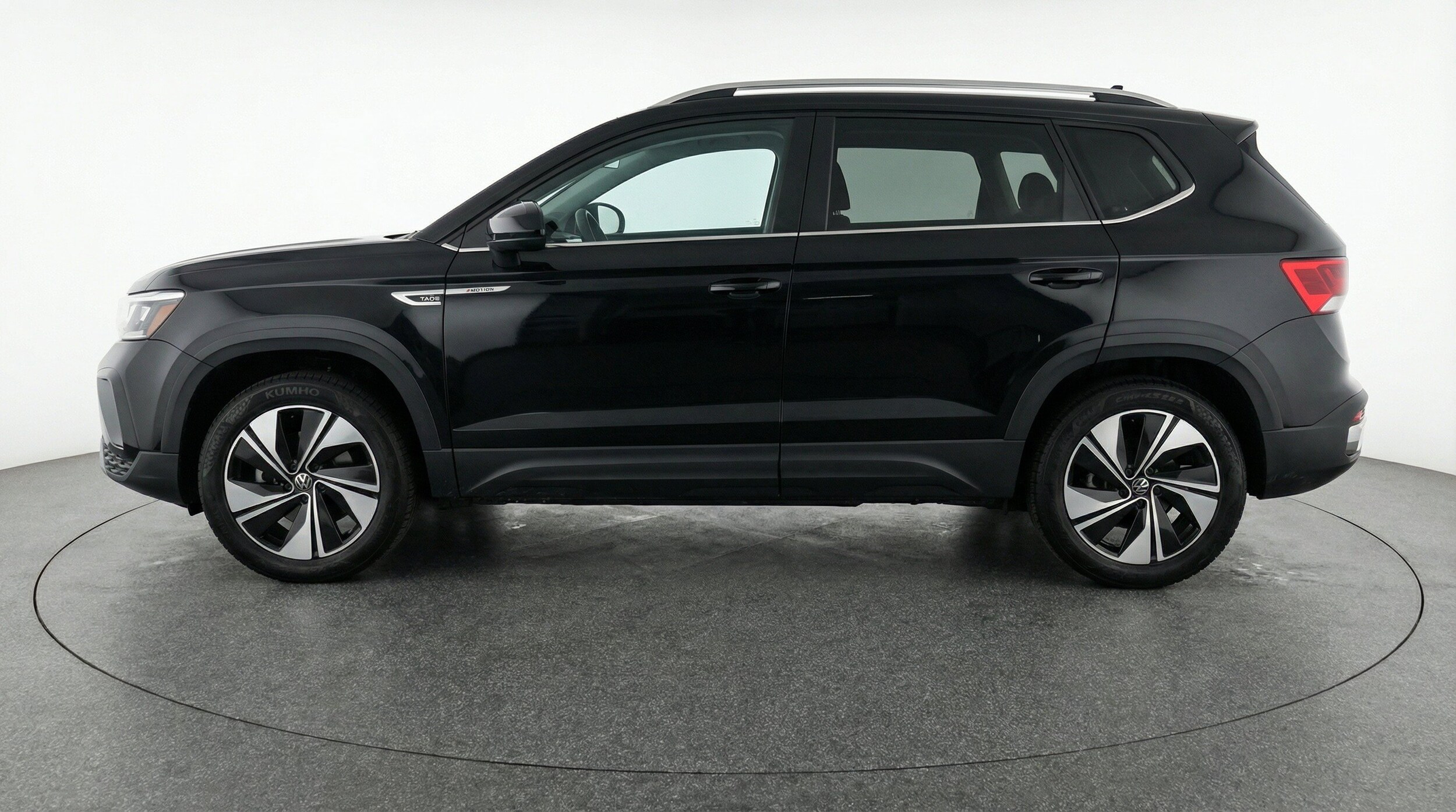 Thumbnail: 2026 Volkswagen Taos - 5