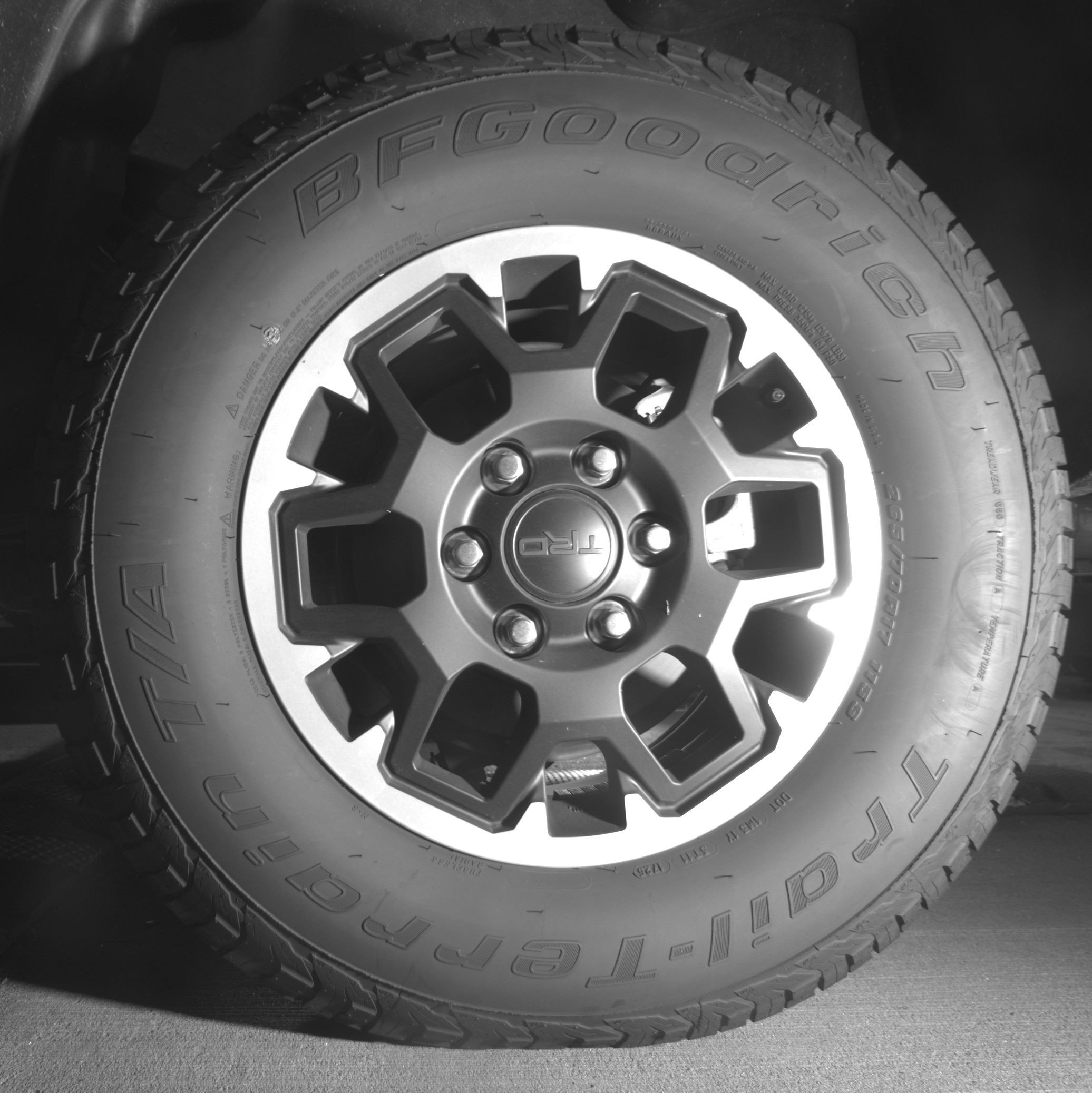 Thumbnail: 2025 Toyota Tacoma - 14