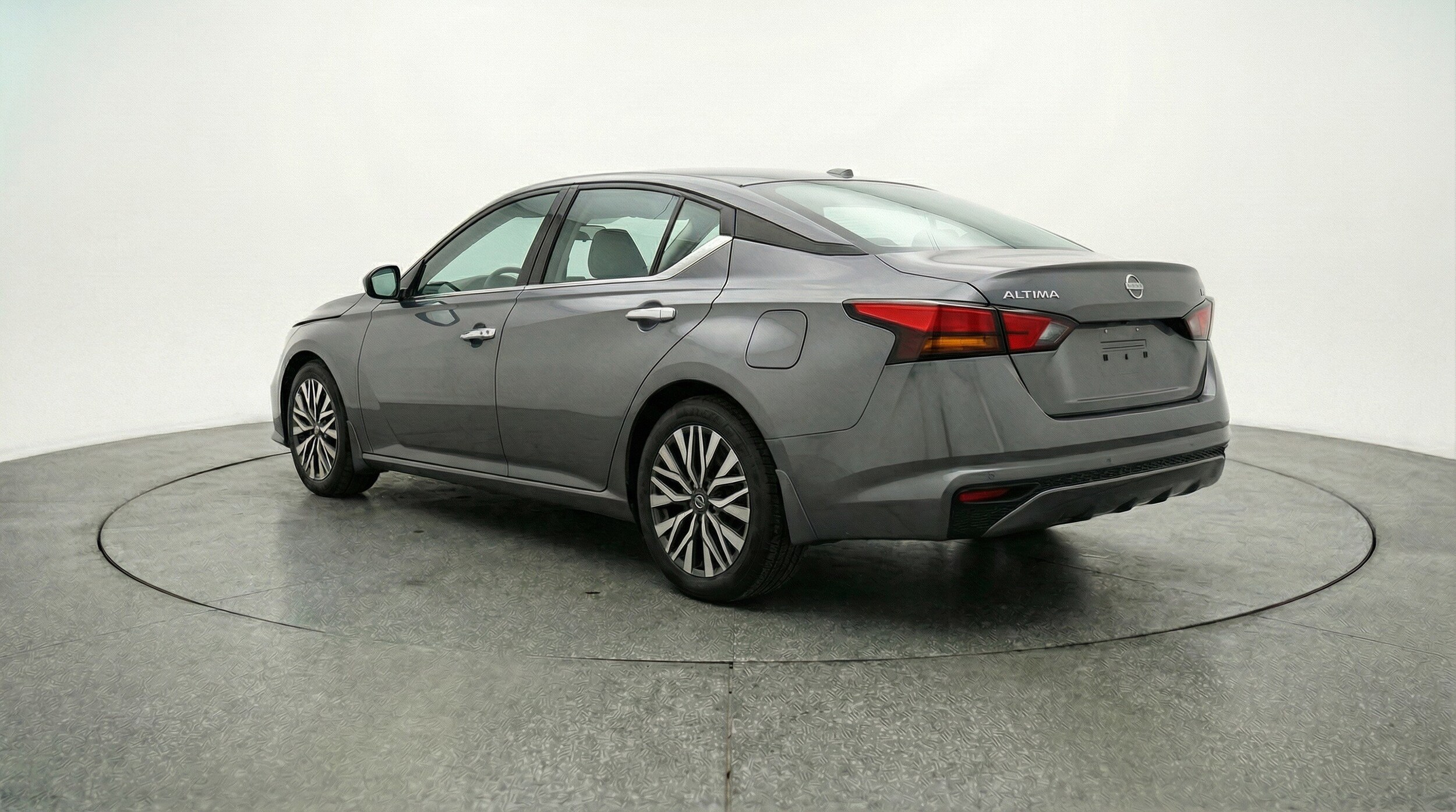 Thumbnail: 2025 Nissan Altima - 6