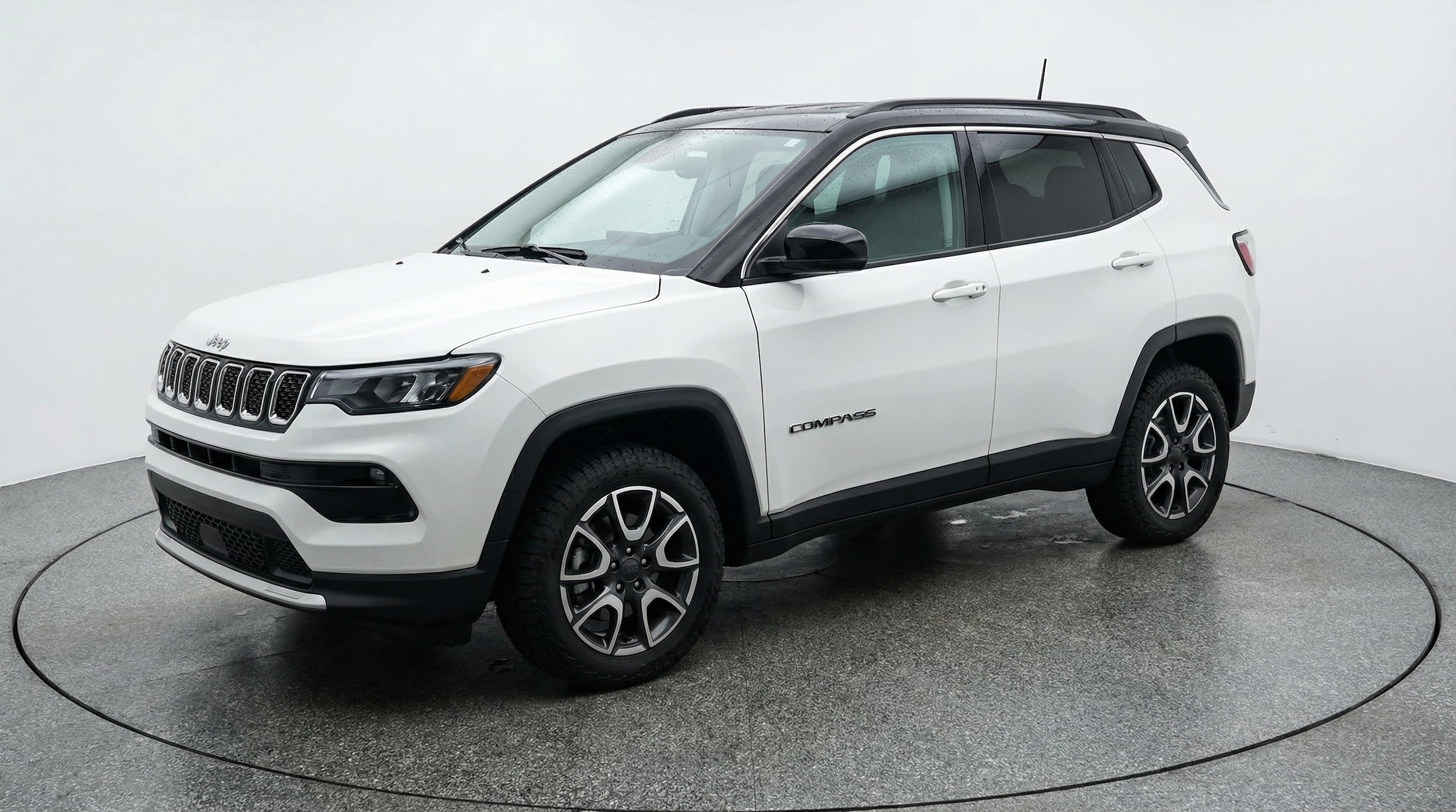 Thumbnail: 2025 Jeep Compass - 3