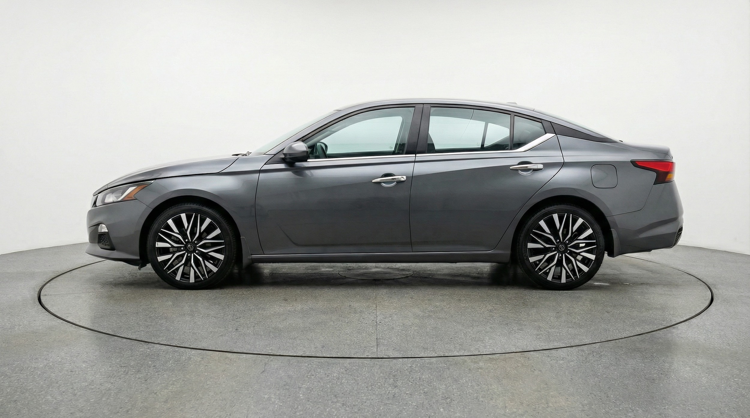 Thumbnail: 2025 Nissan Altima - 4