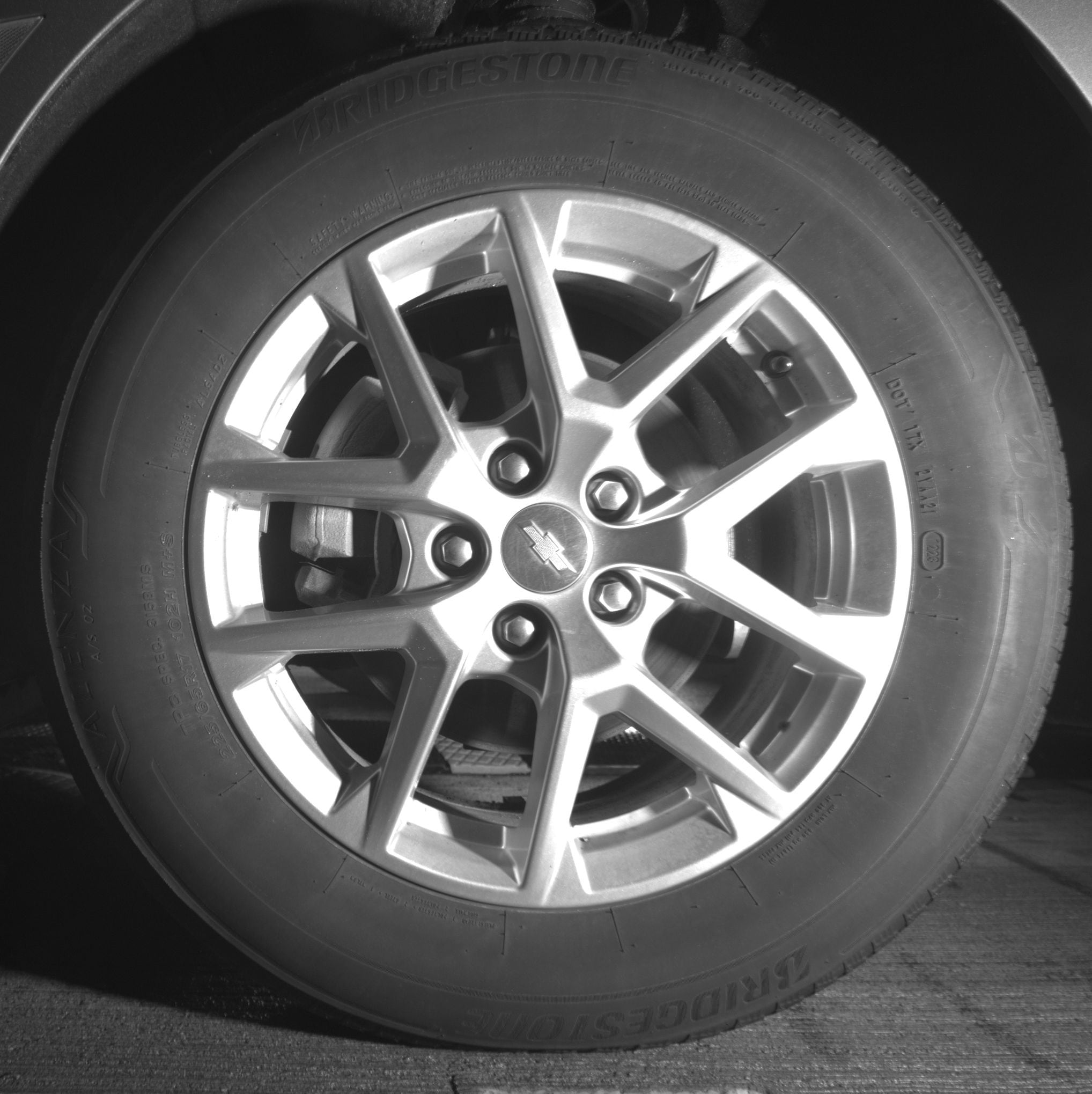 Thumbnail: 2023 Chevrolet Equinox - 9