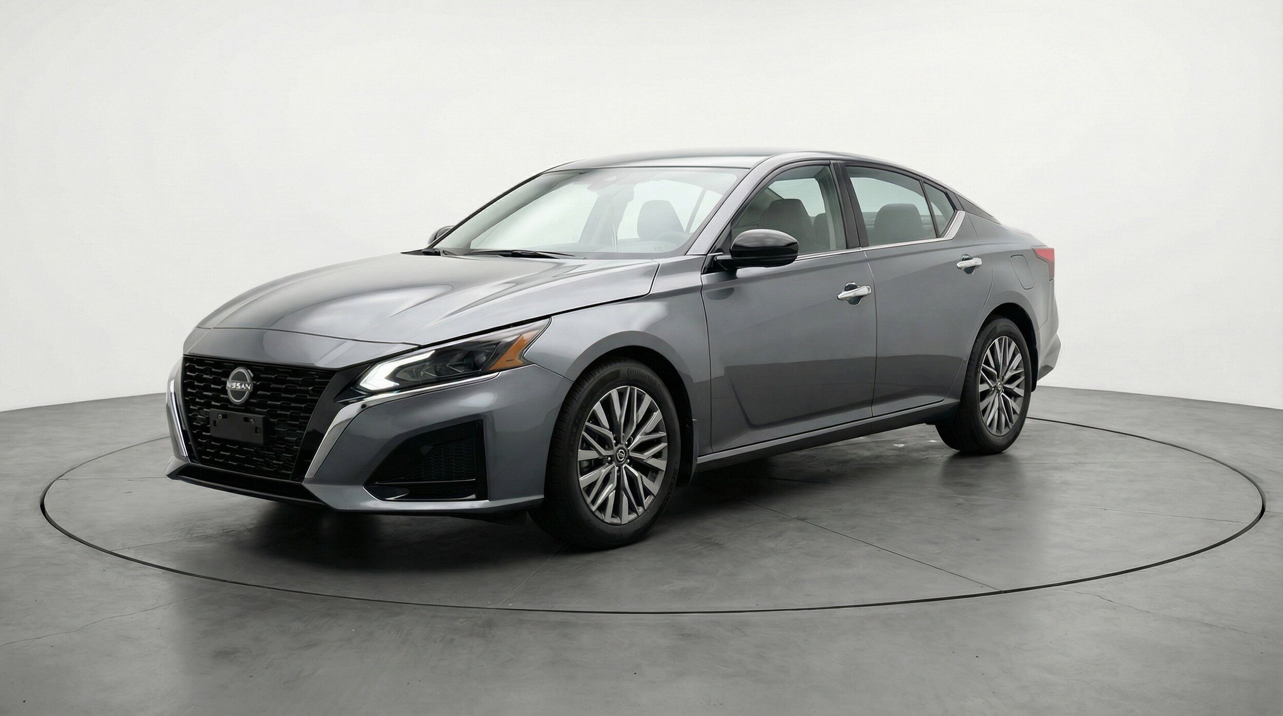 Thumbnail: 2025 Nissan Altima - 3