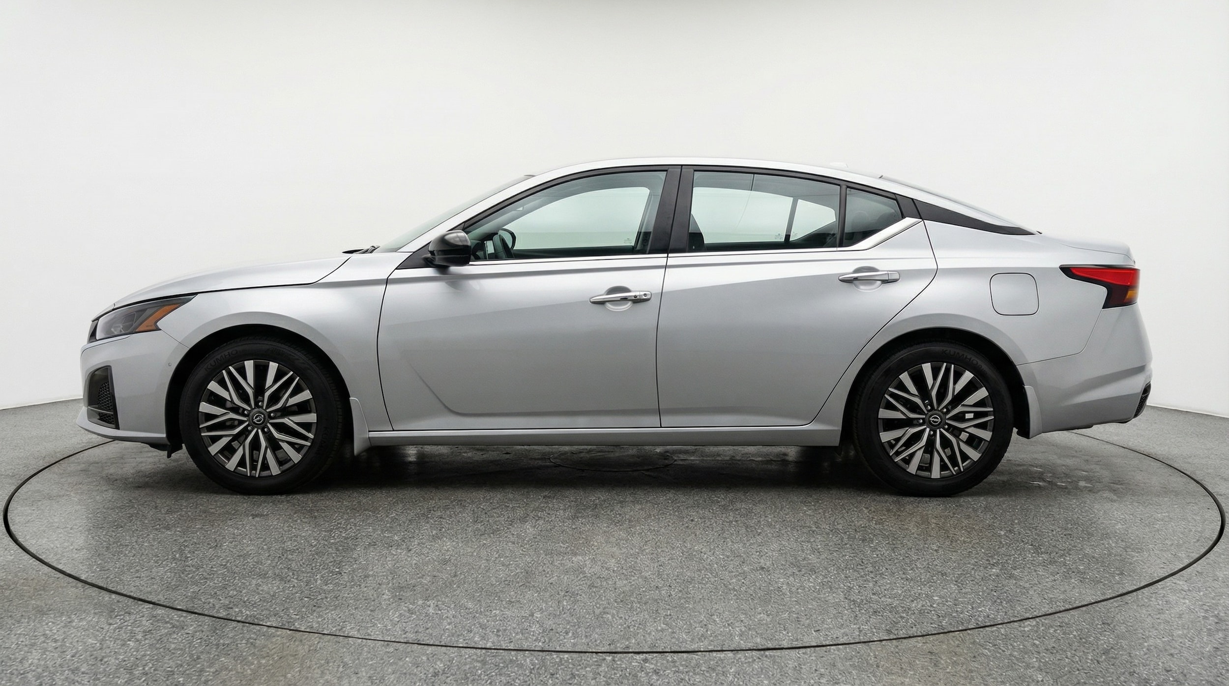 Thumbnail: 2025 Nissan Altima - 4