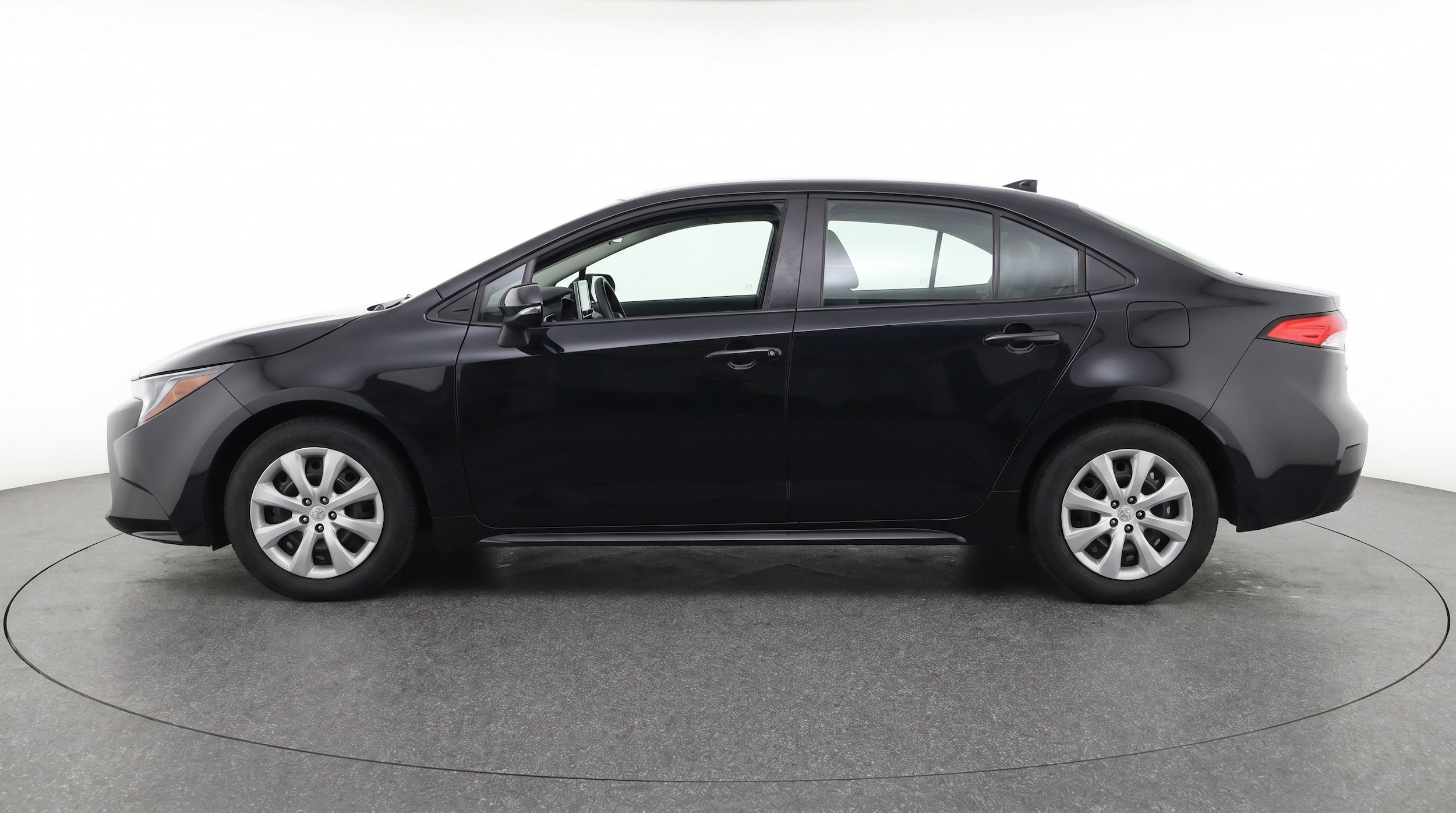 Thumbnail: 2025 Toyota Corolla - 5