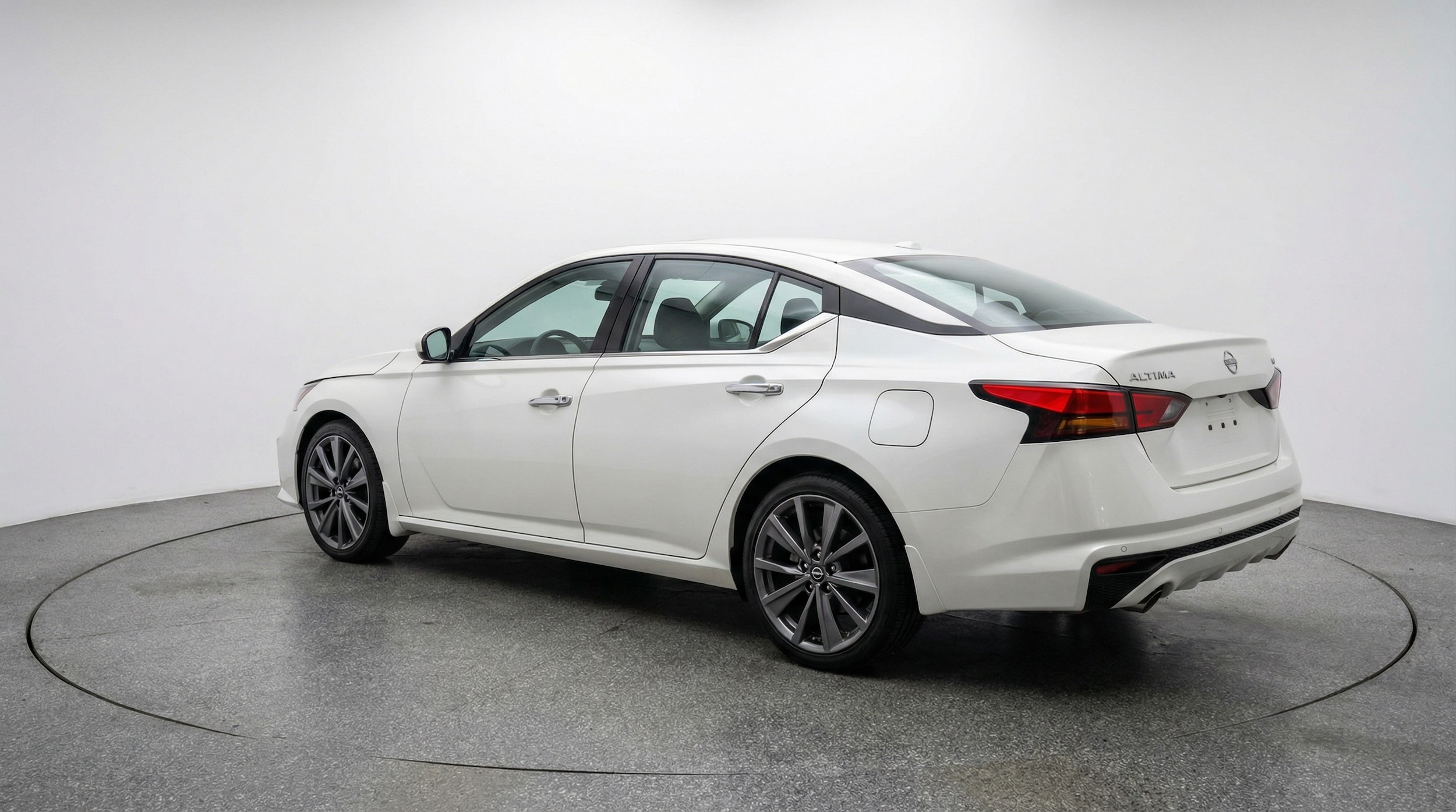 Thumbnail: 2025 Nissan Altima - 5