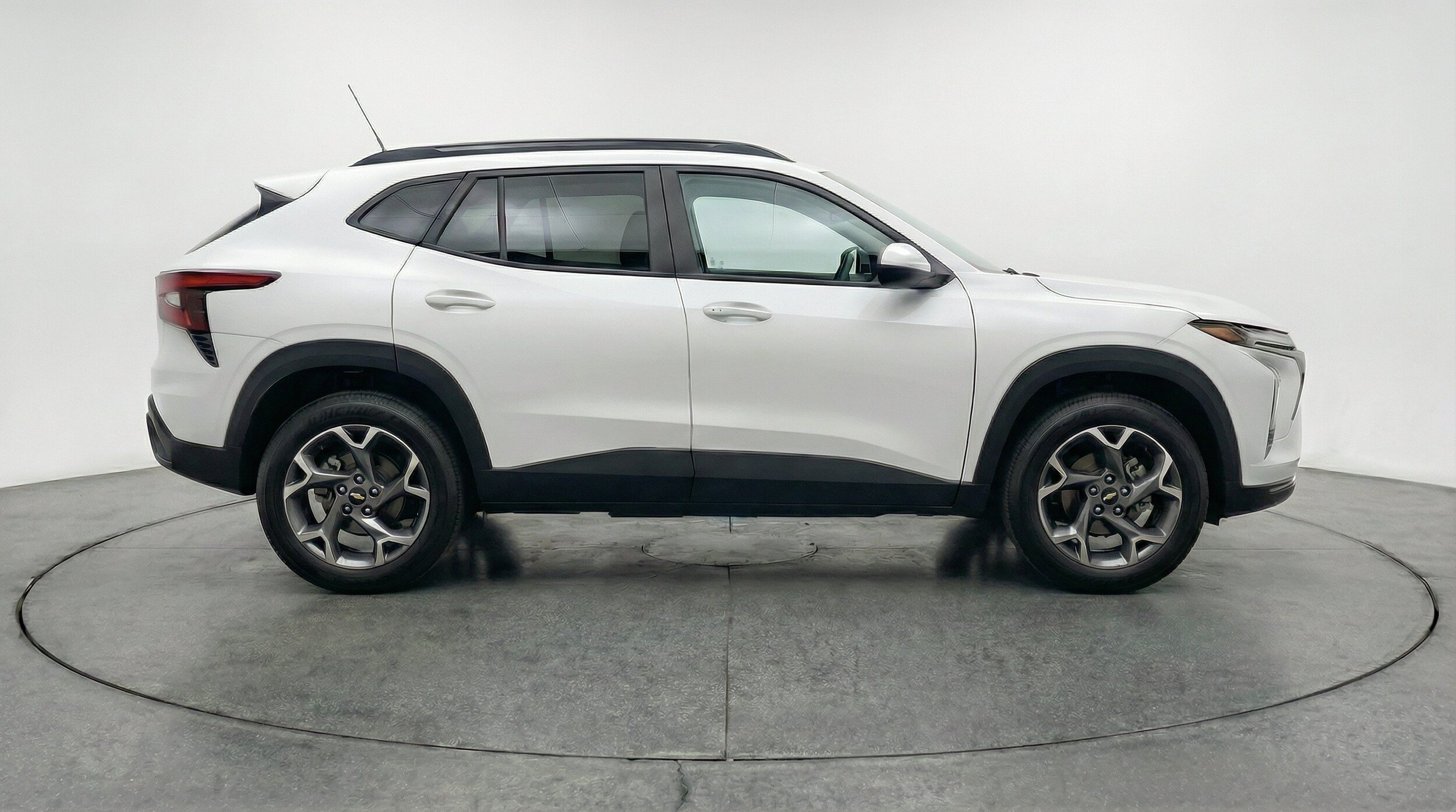 Thumbnail: 2025 Chevrolet Trax - 11