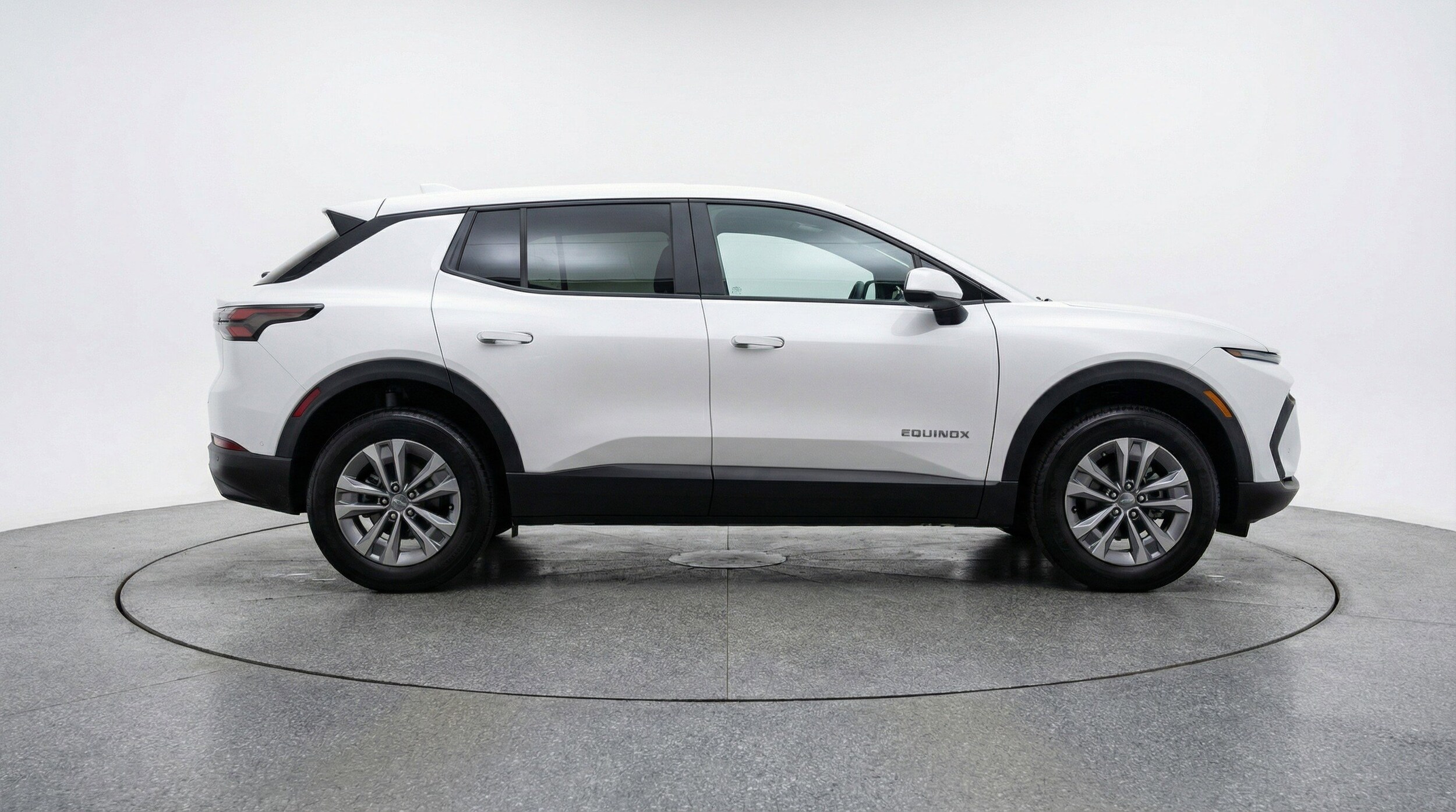 Thumbnail: 2025 Chevrolet Equinox - 11