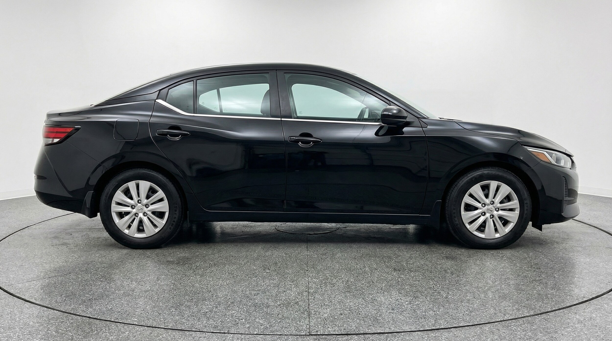 Thumbnail: 2025 Nissan Sentra - 8