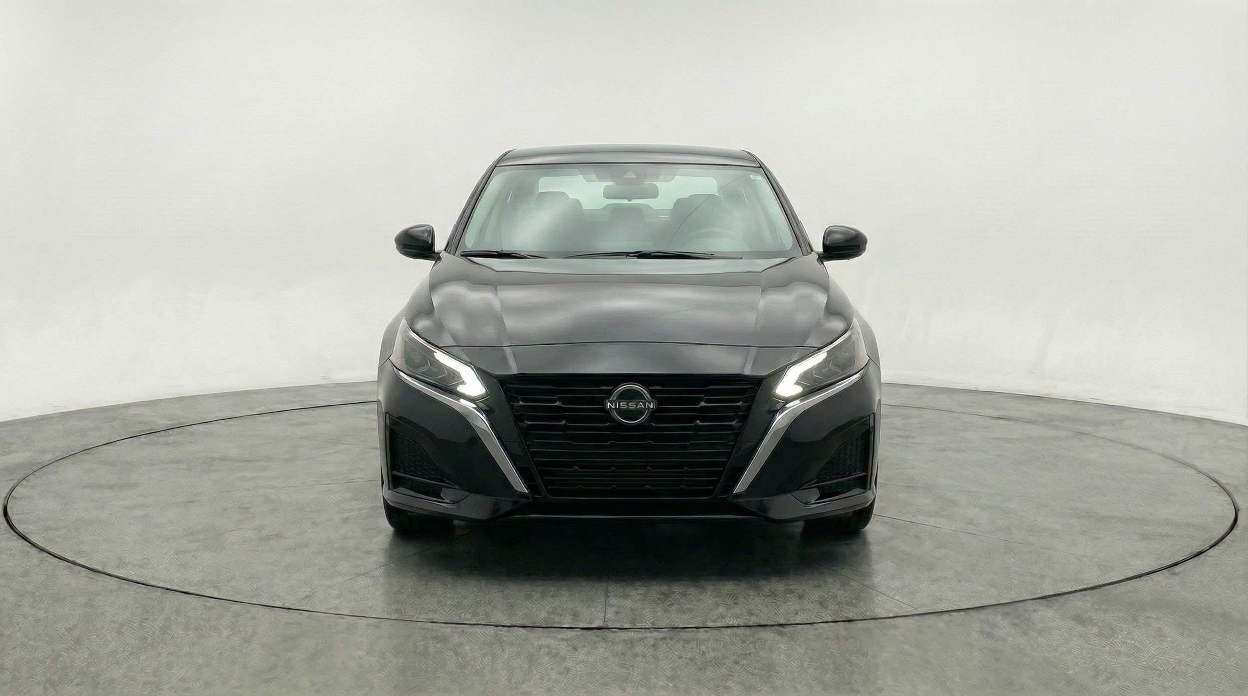 Thumbnail: 2025 Nissan Altima - 2