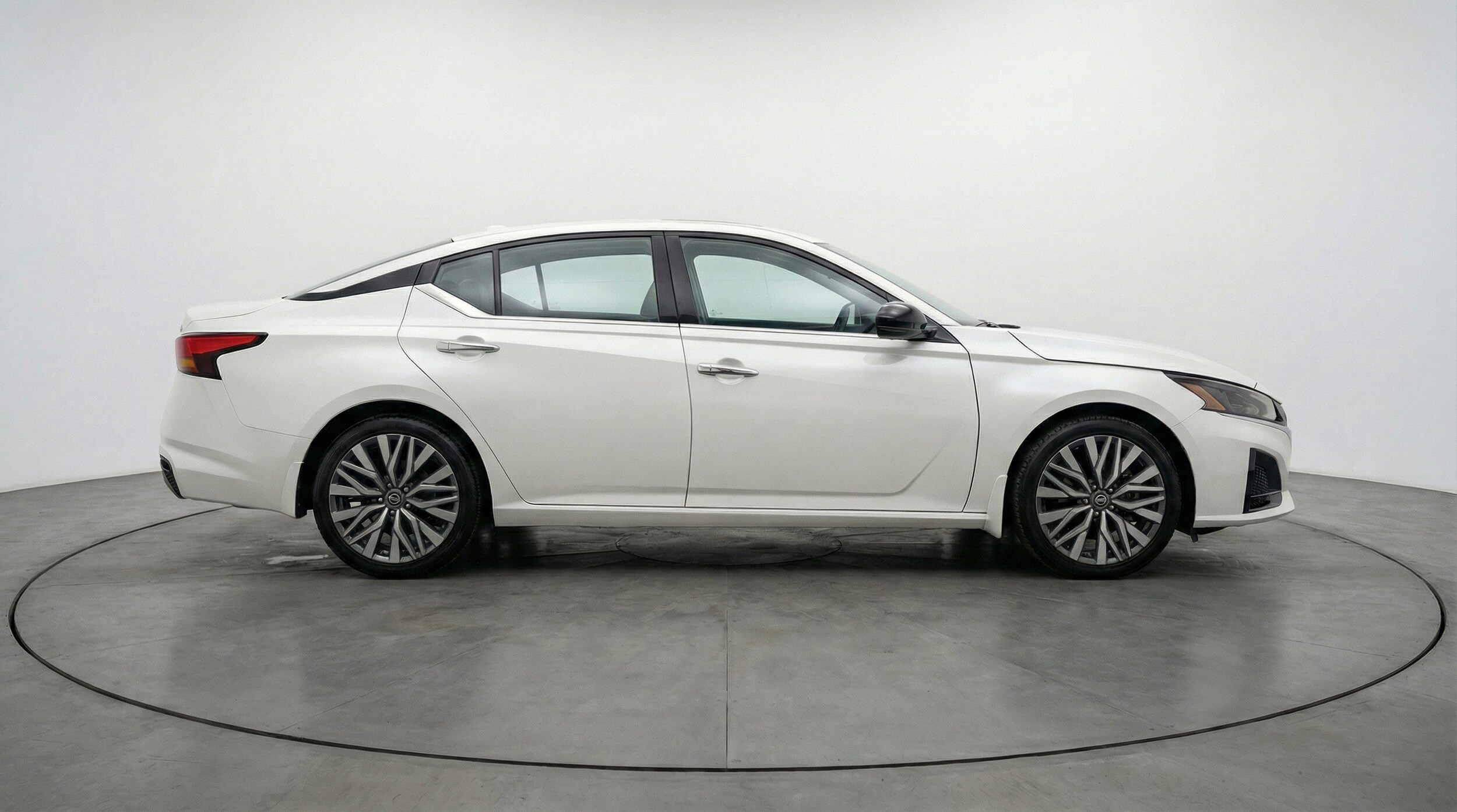 Thumbnail: 2025 Nissan Altima - 11