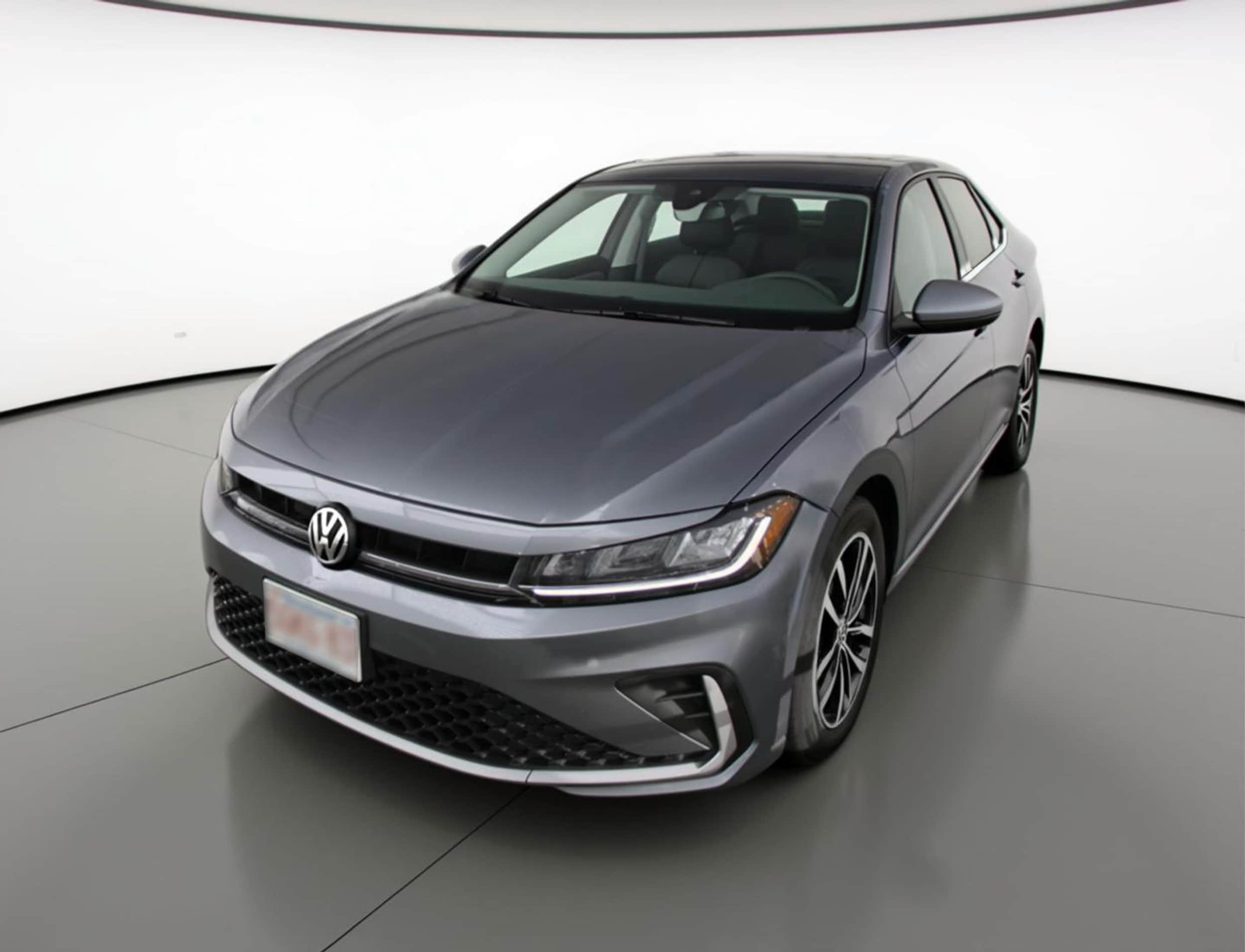 Thumbnail: 2025 Volkswagen Jetta - 3