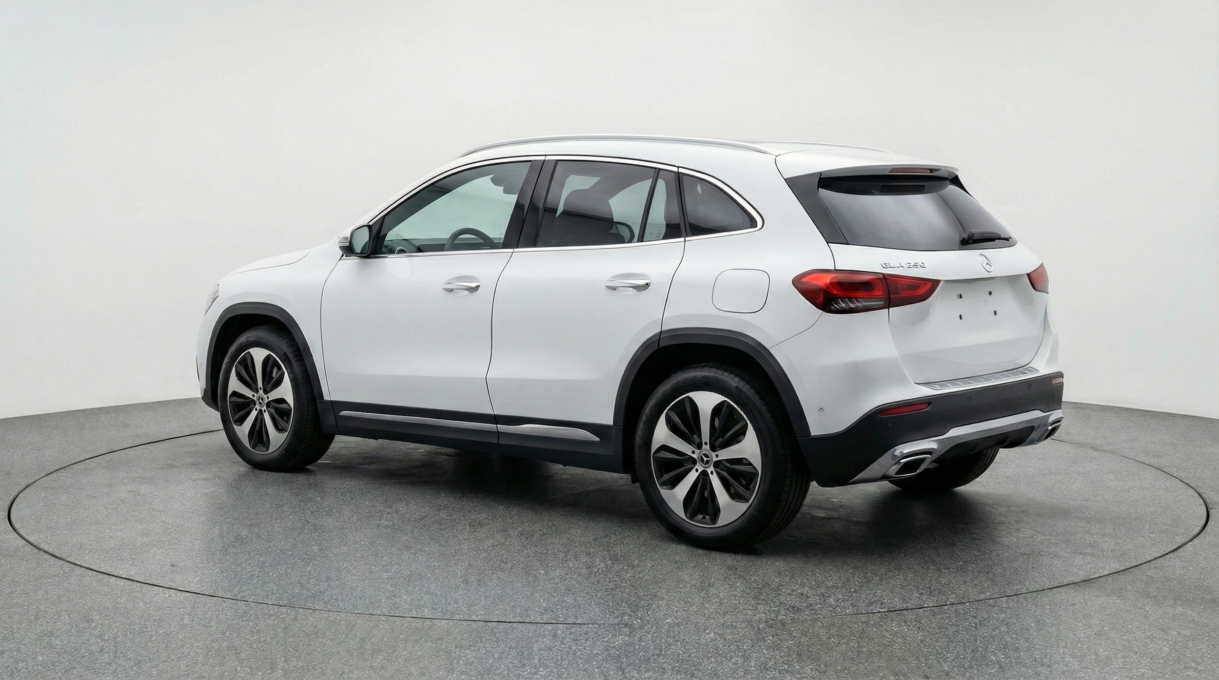 Thumbnail: 2025 Mercedes-Benz GLA - 5