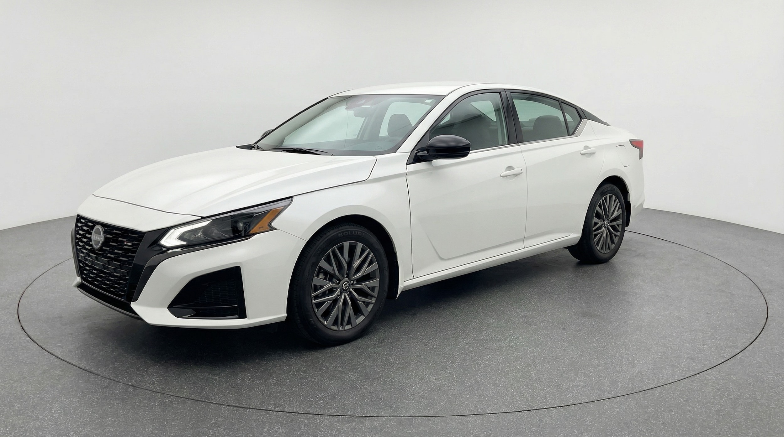 Thumbnail: 2025 Nissan Altima - 3