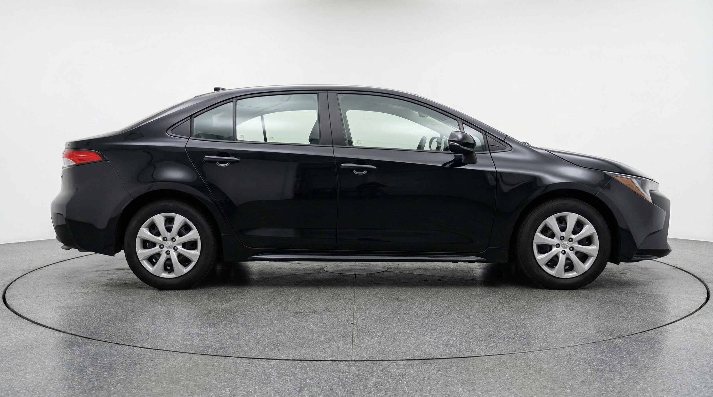 Thumbnail: 2025 Toyota Corolla - 11