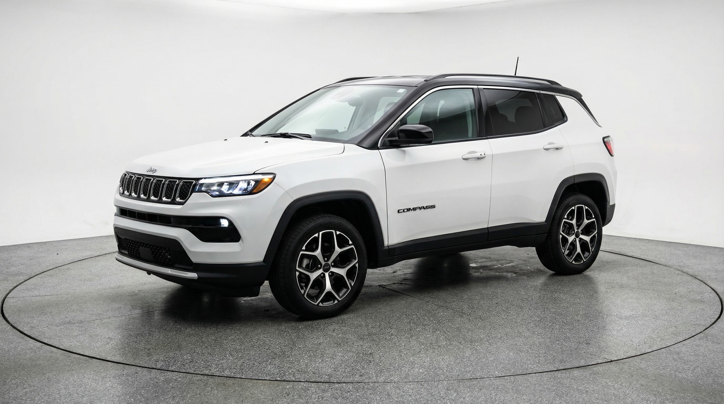 Thumbnail: 2025 Jeep Compass - 3