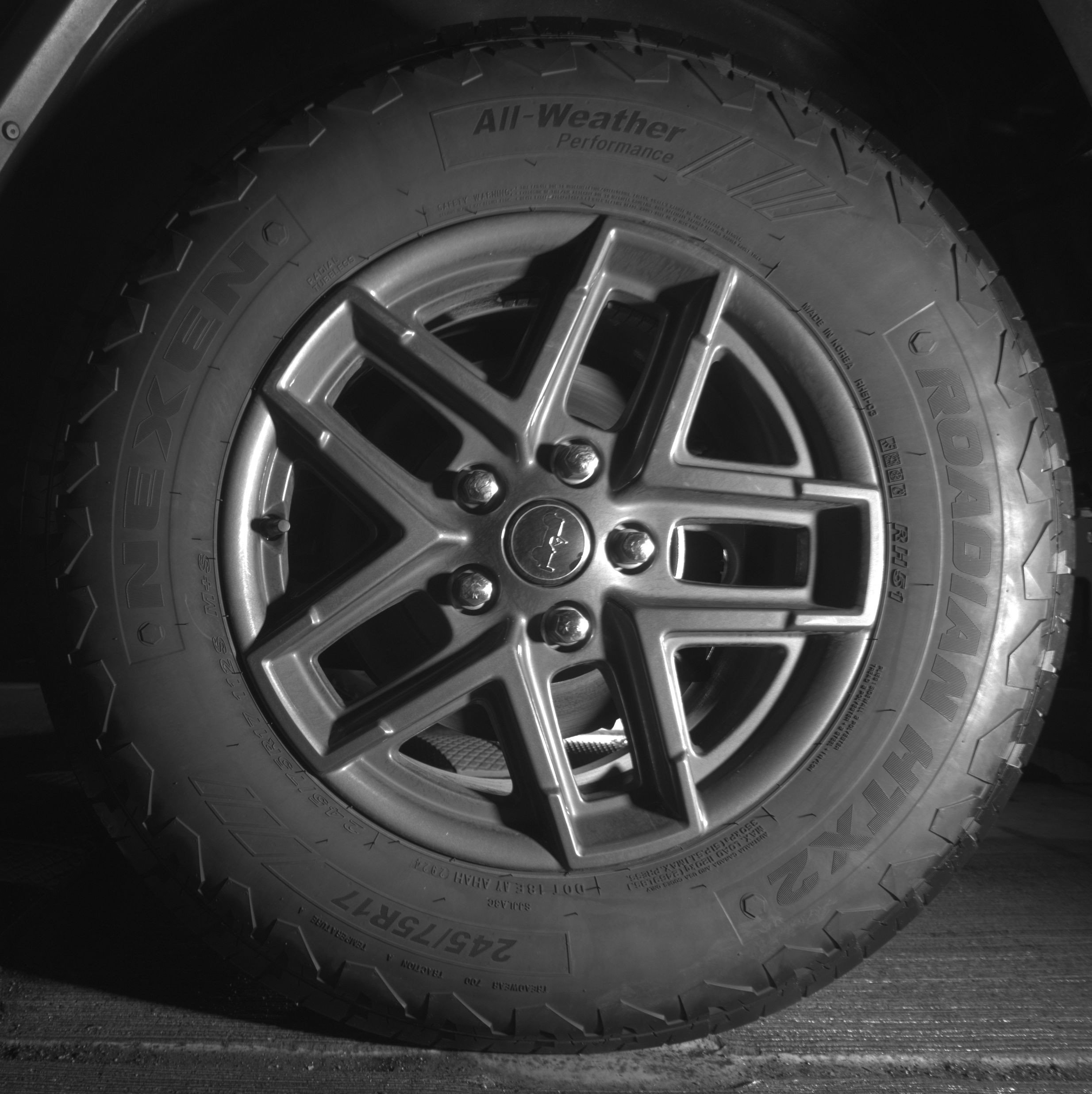 Thumbnail: 2025 Jeep Wrangler - 14