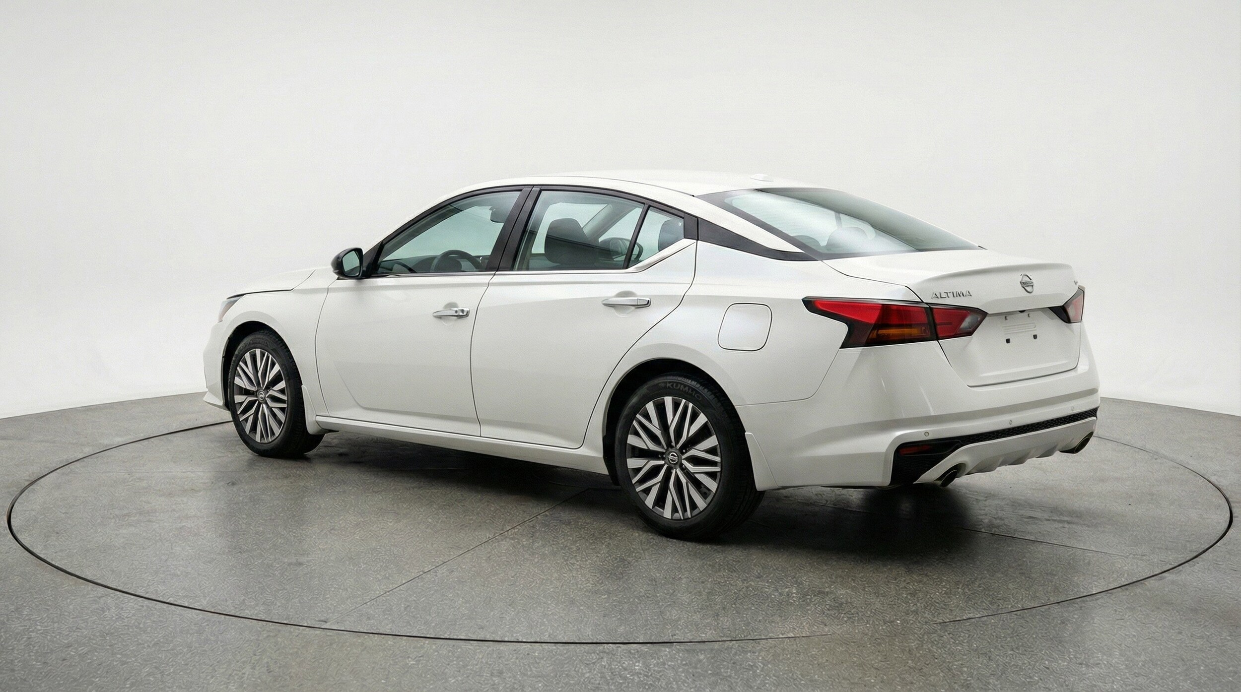 Thumbnail: 2025 Nissan Altima - 6