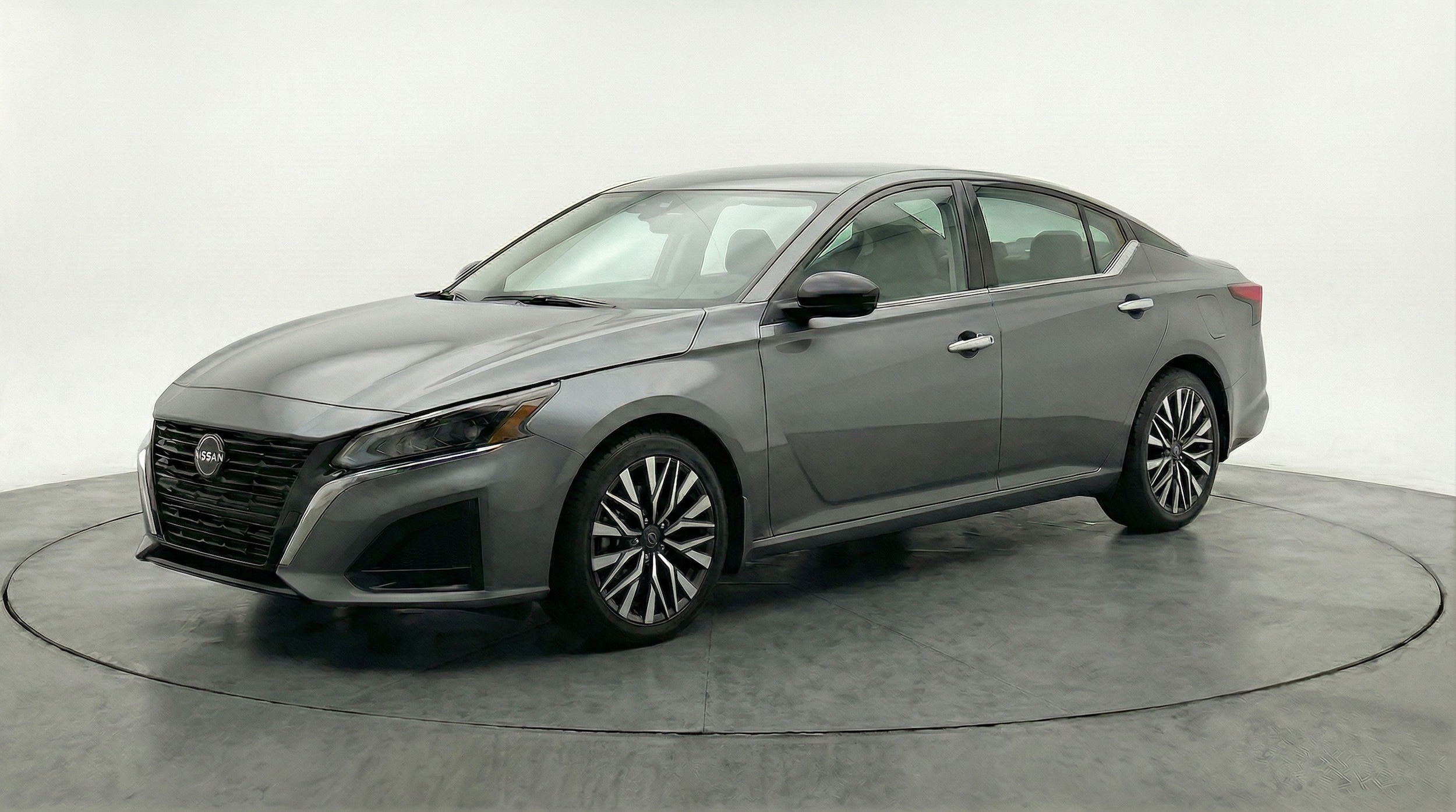 Thumbnail: 2025 Nissan Altima - 3