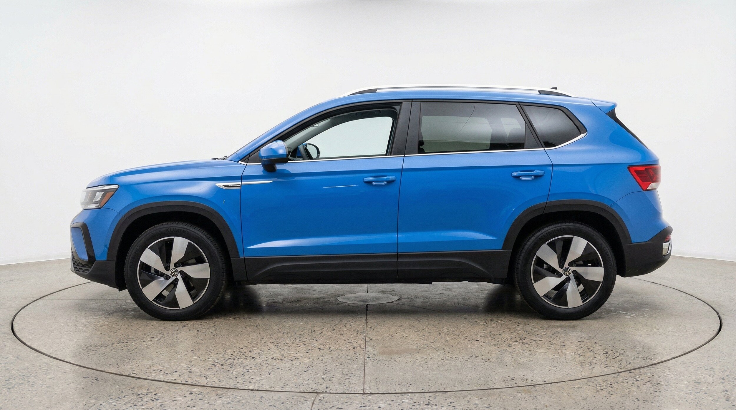 Thumbnail: 2026 Volkswagen Taos - 5