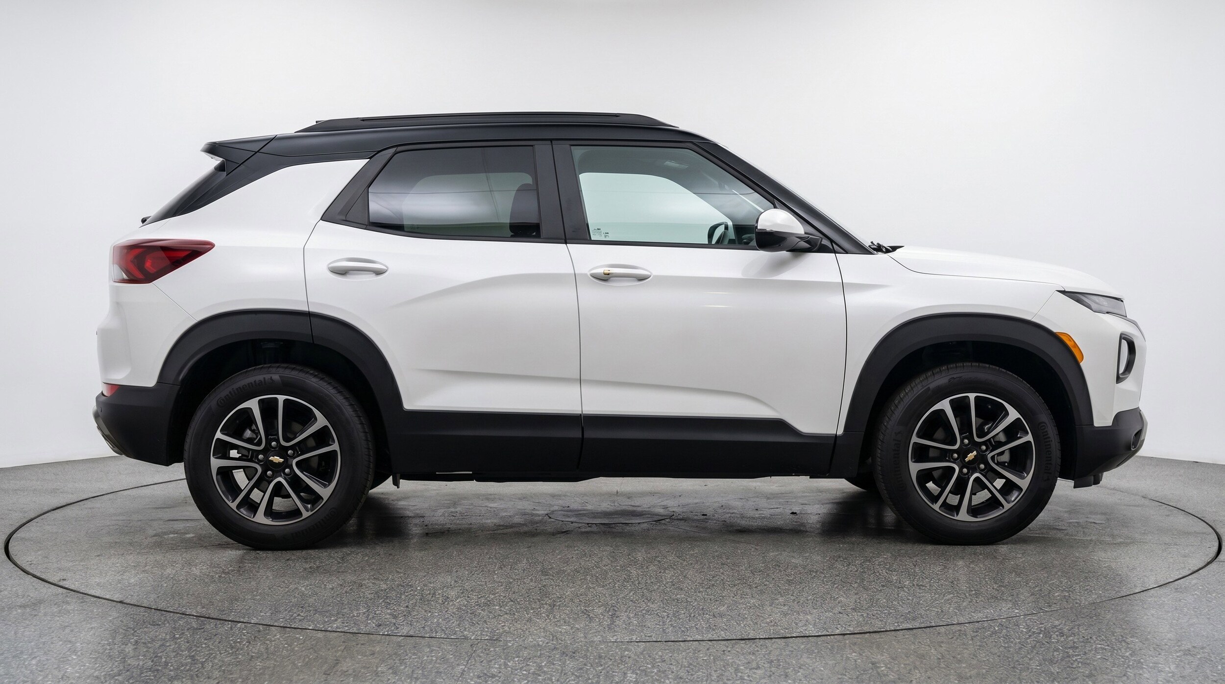 Thumbnail: 2025 Chevrolet TrailBlazer - 11