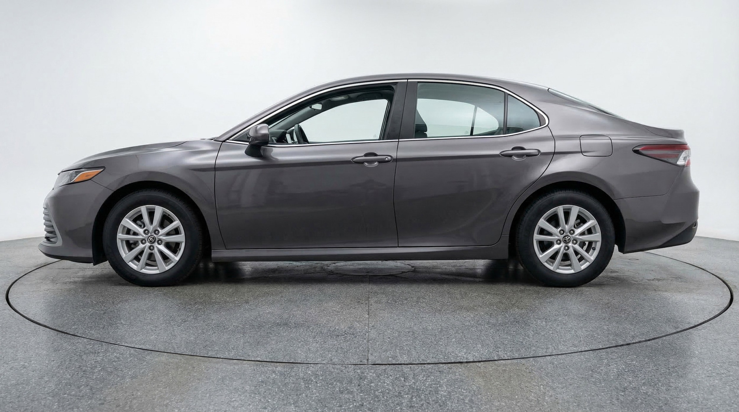 Thumbnail: 2025 Toyota Camry - 5