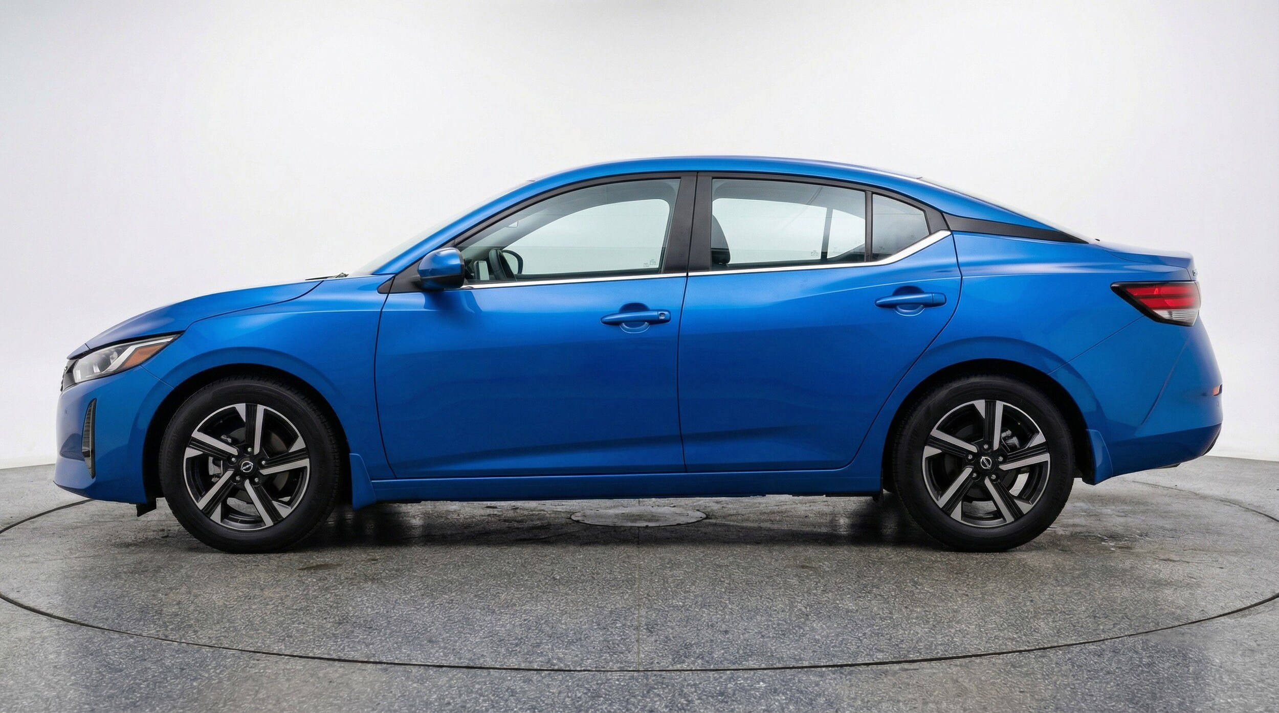 Thumbnail: 2025 Nissan Sentra - 5