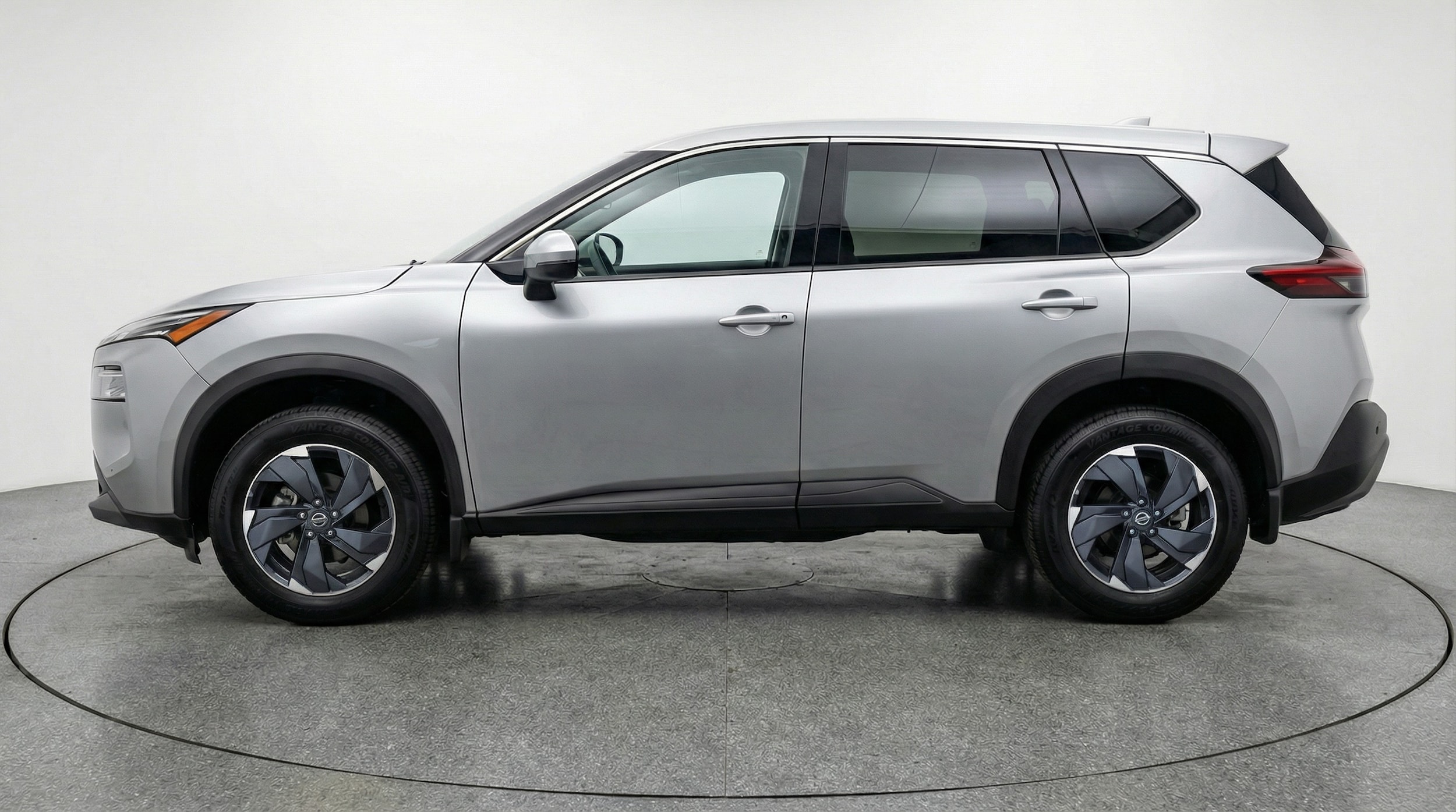 Thumbnail: 2025 Nissan Rogue - 4