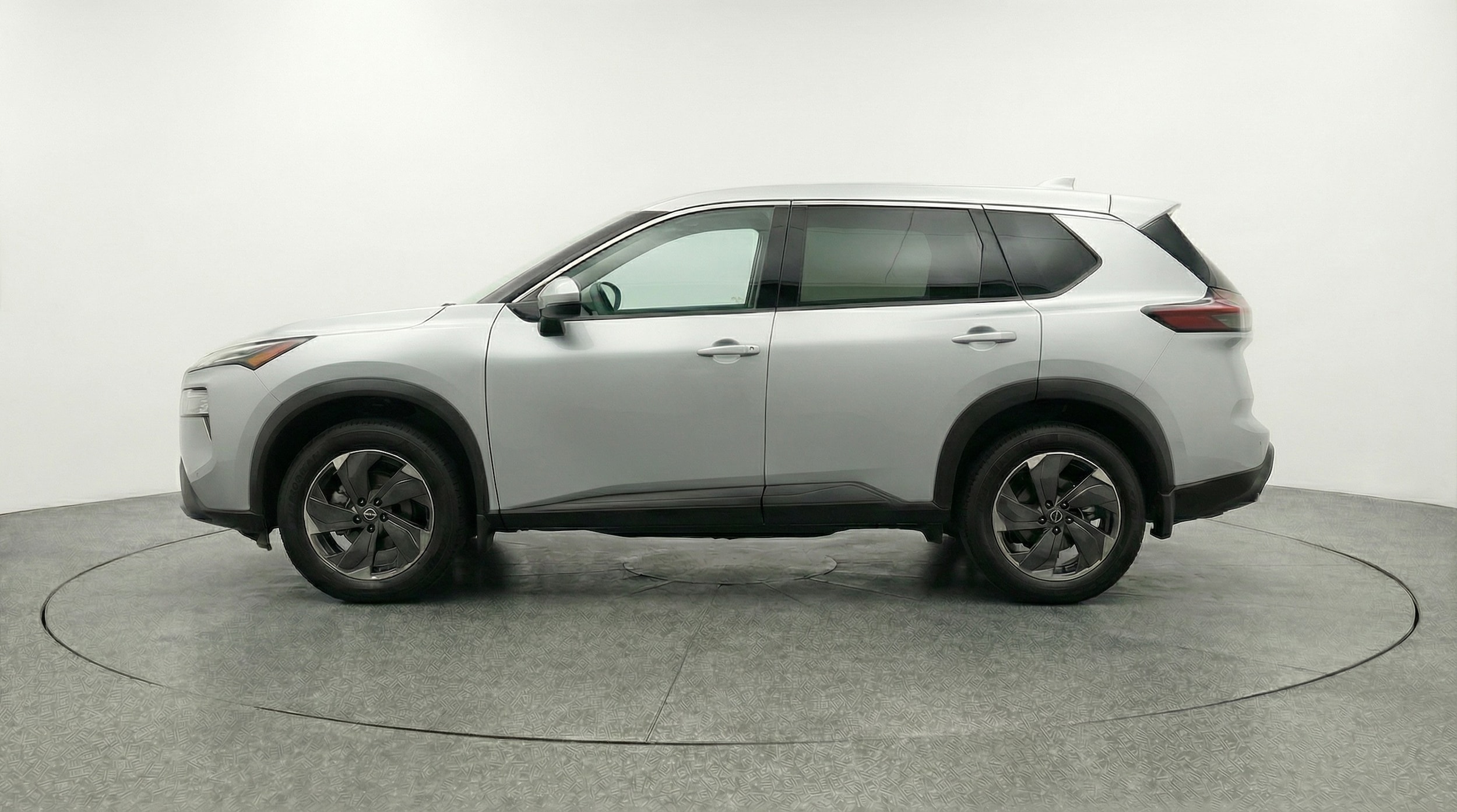 Thumbnail: 2025 Nissan Rogue - 4