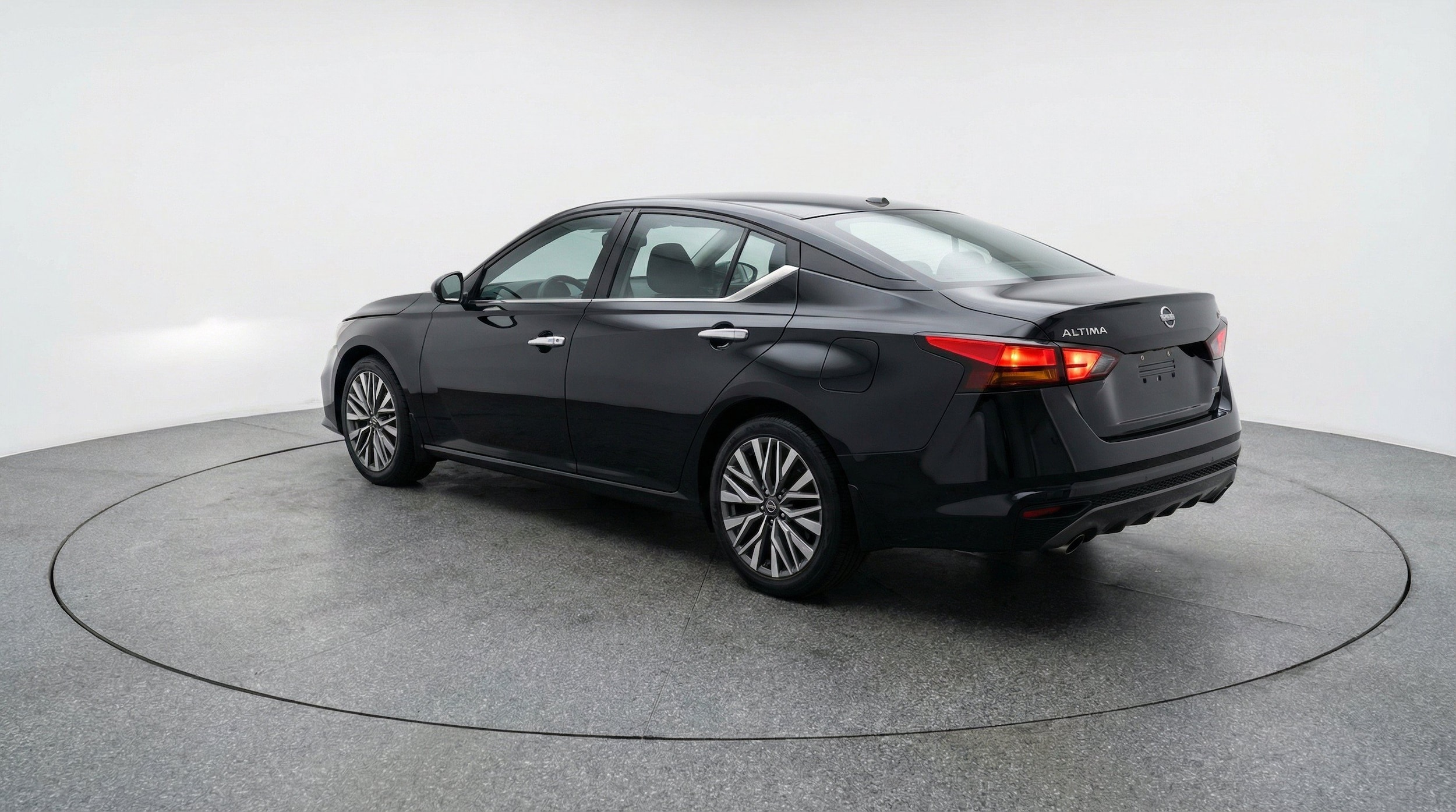 Thumbnail: 2025 Nissan Altima - 6
