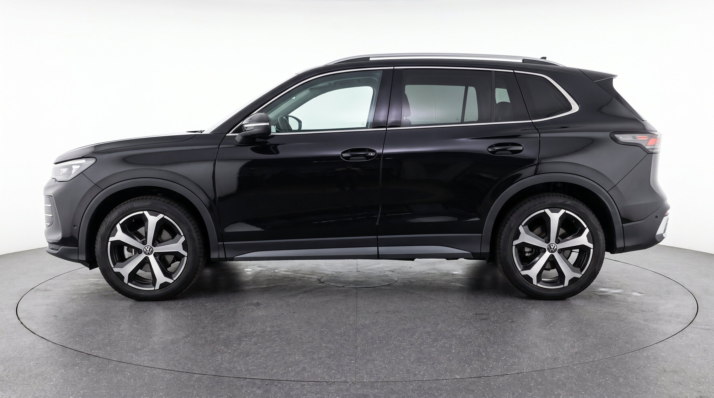 Thumbnail: 2026 Volkswagen Tiguan - 5