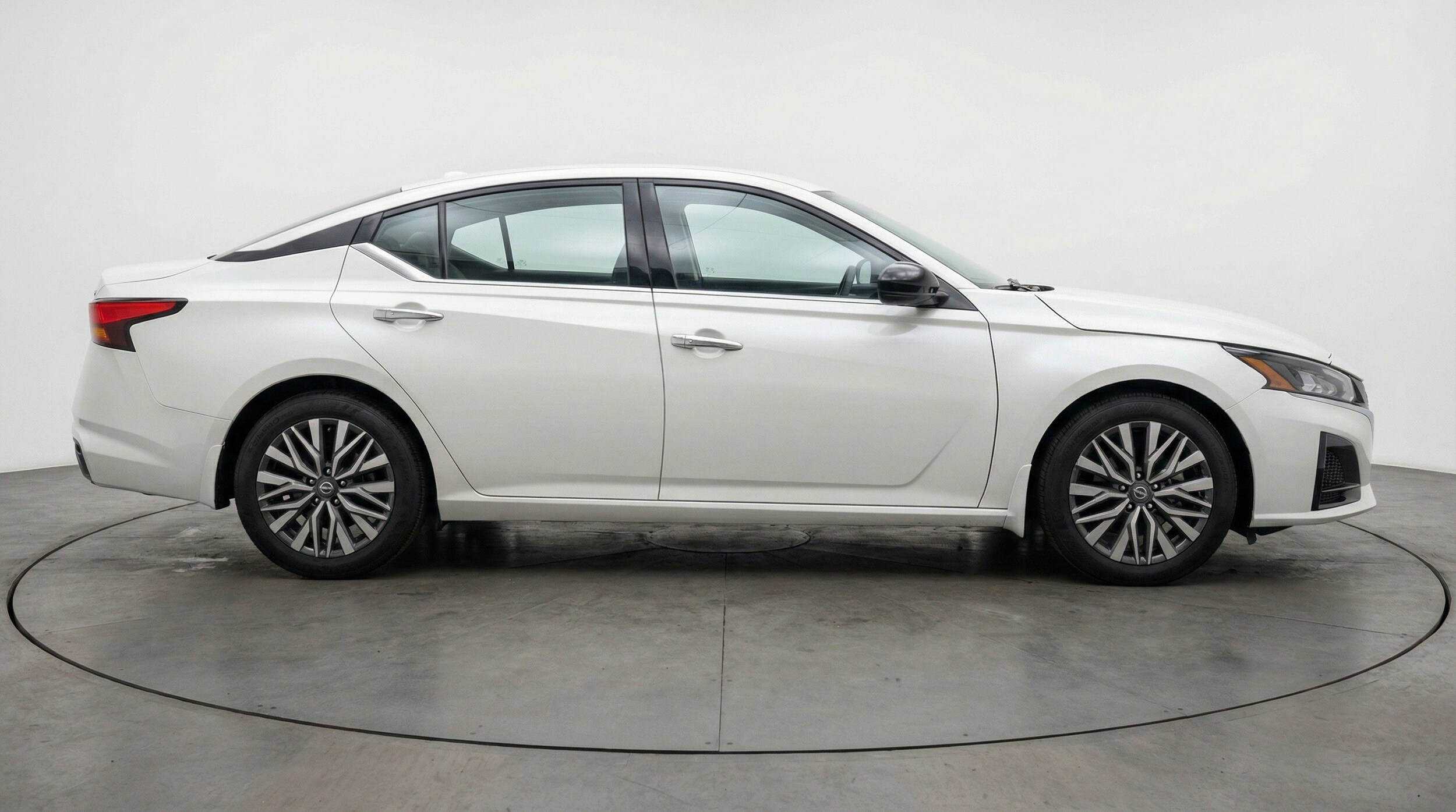 Thumbnail: 2025 Nissan Altima - 11